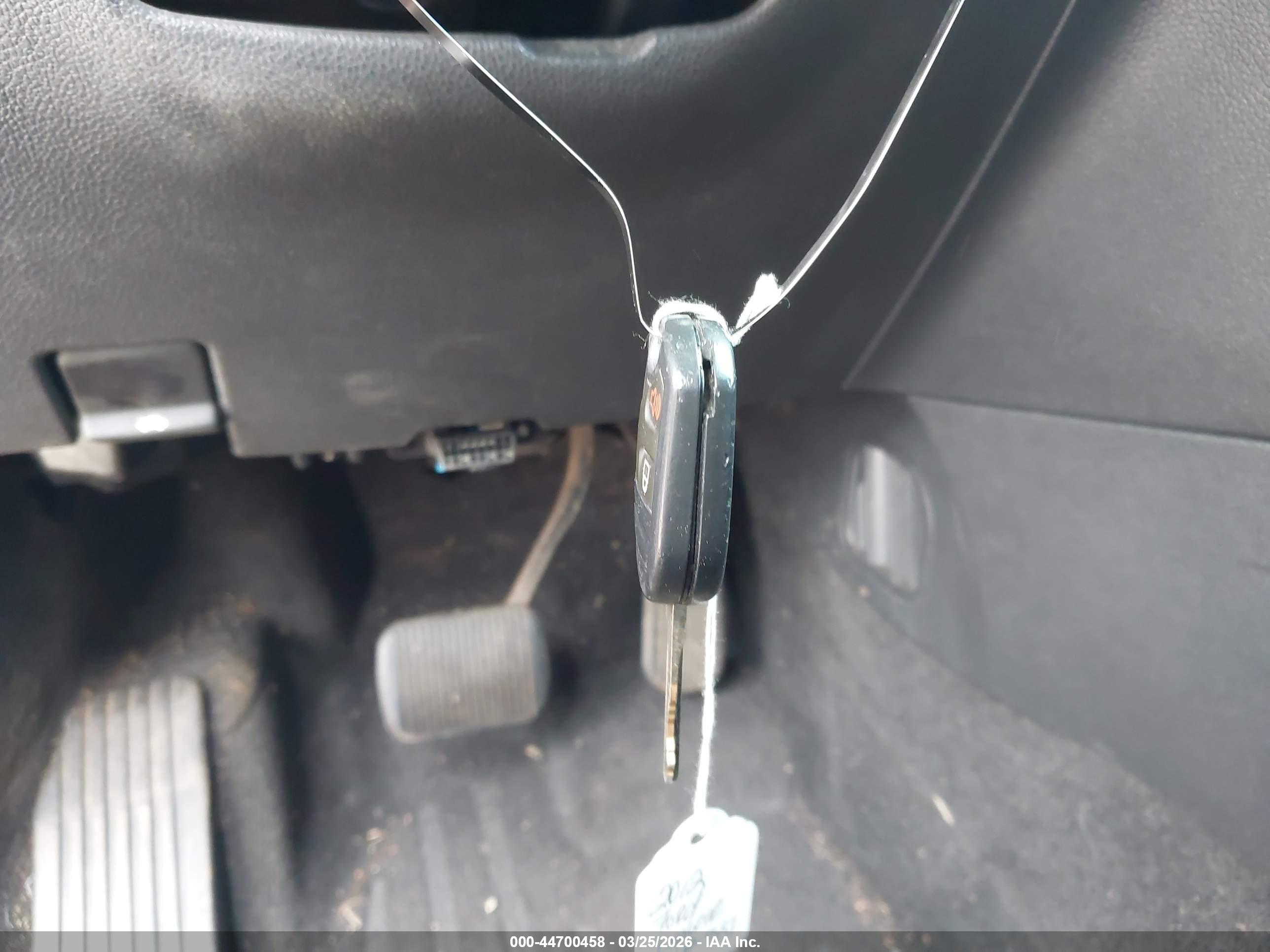 FORD EXPLORER image 11