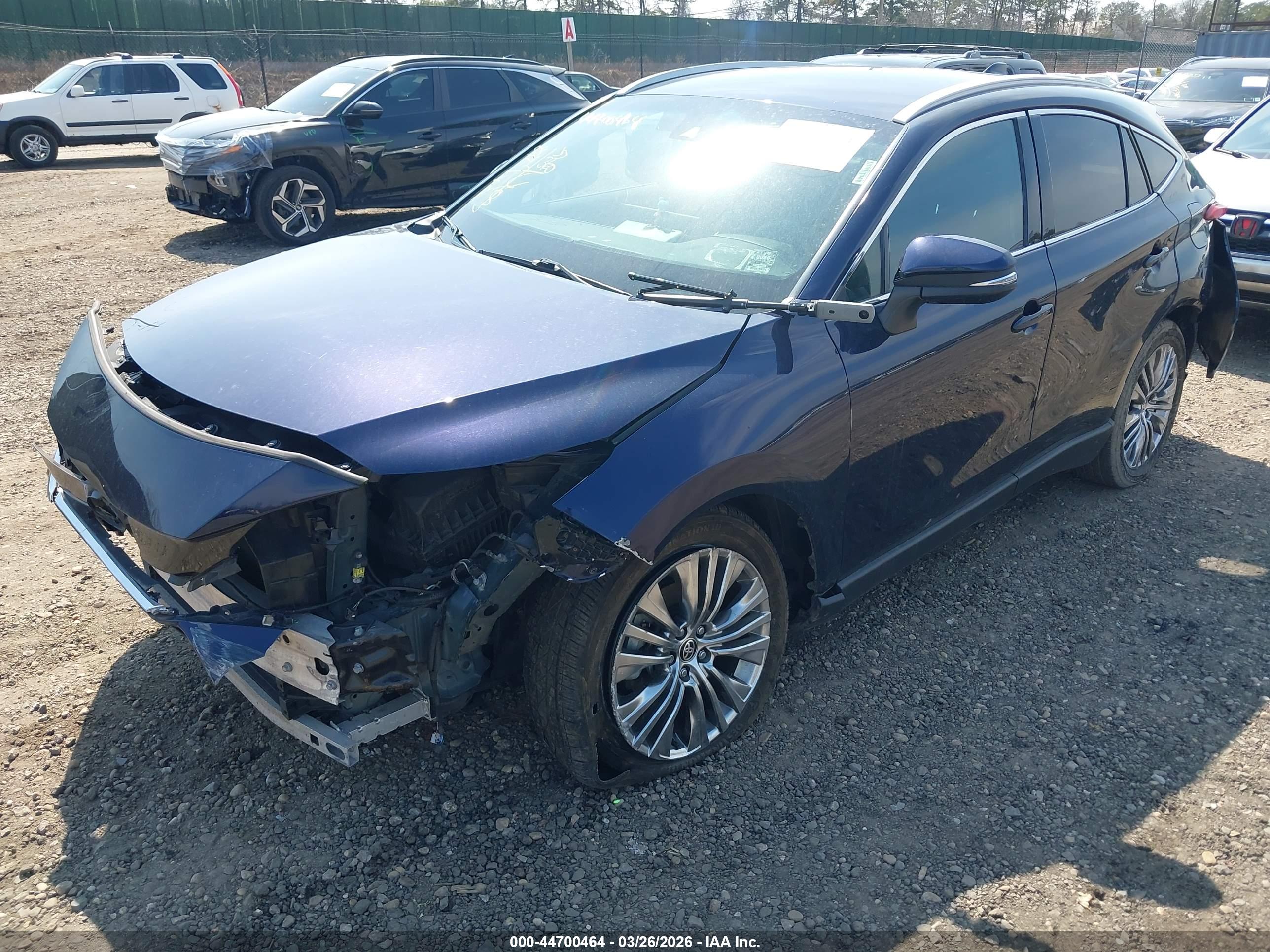 TOYOTA VENZA image 2