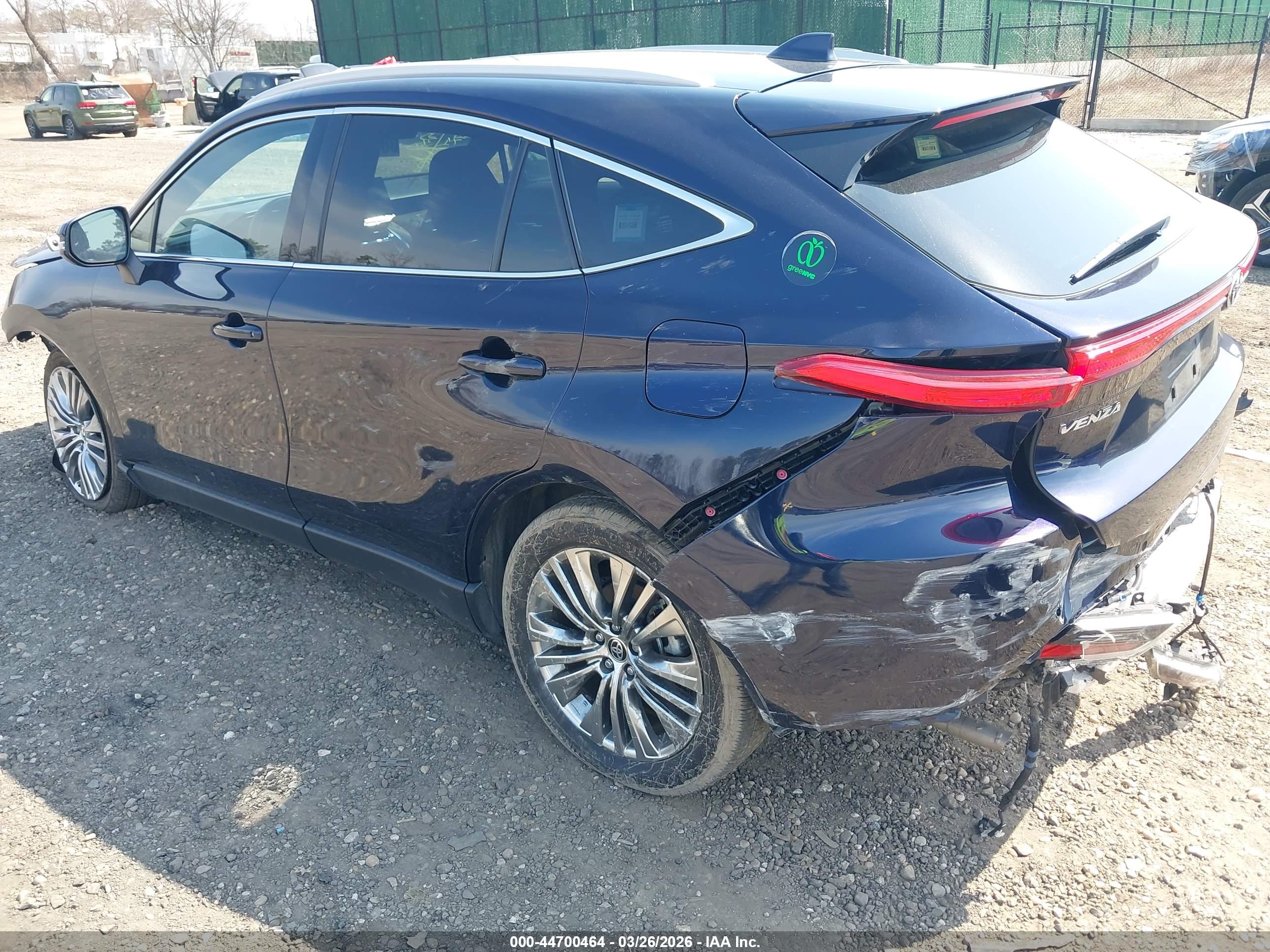 TOYOTA VENZA image 3