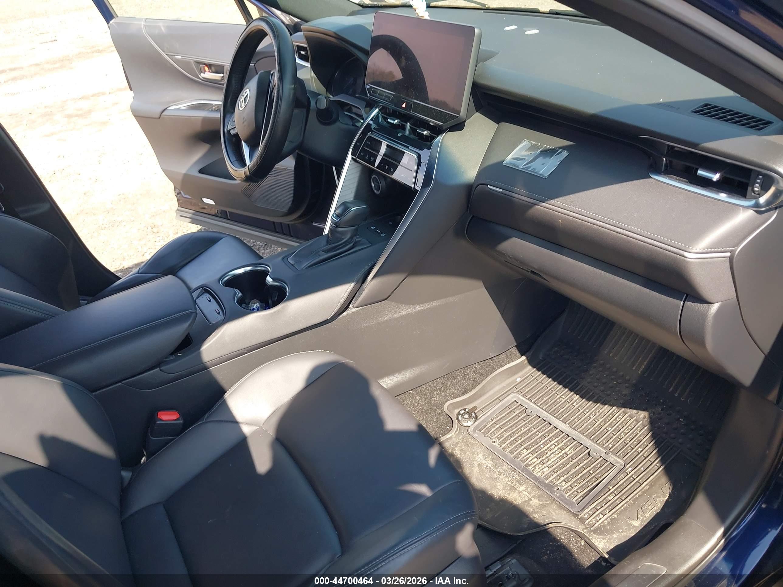 TOYOTA VENZA image 5
