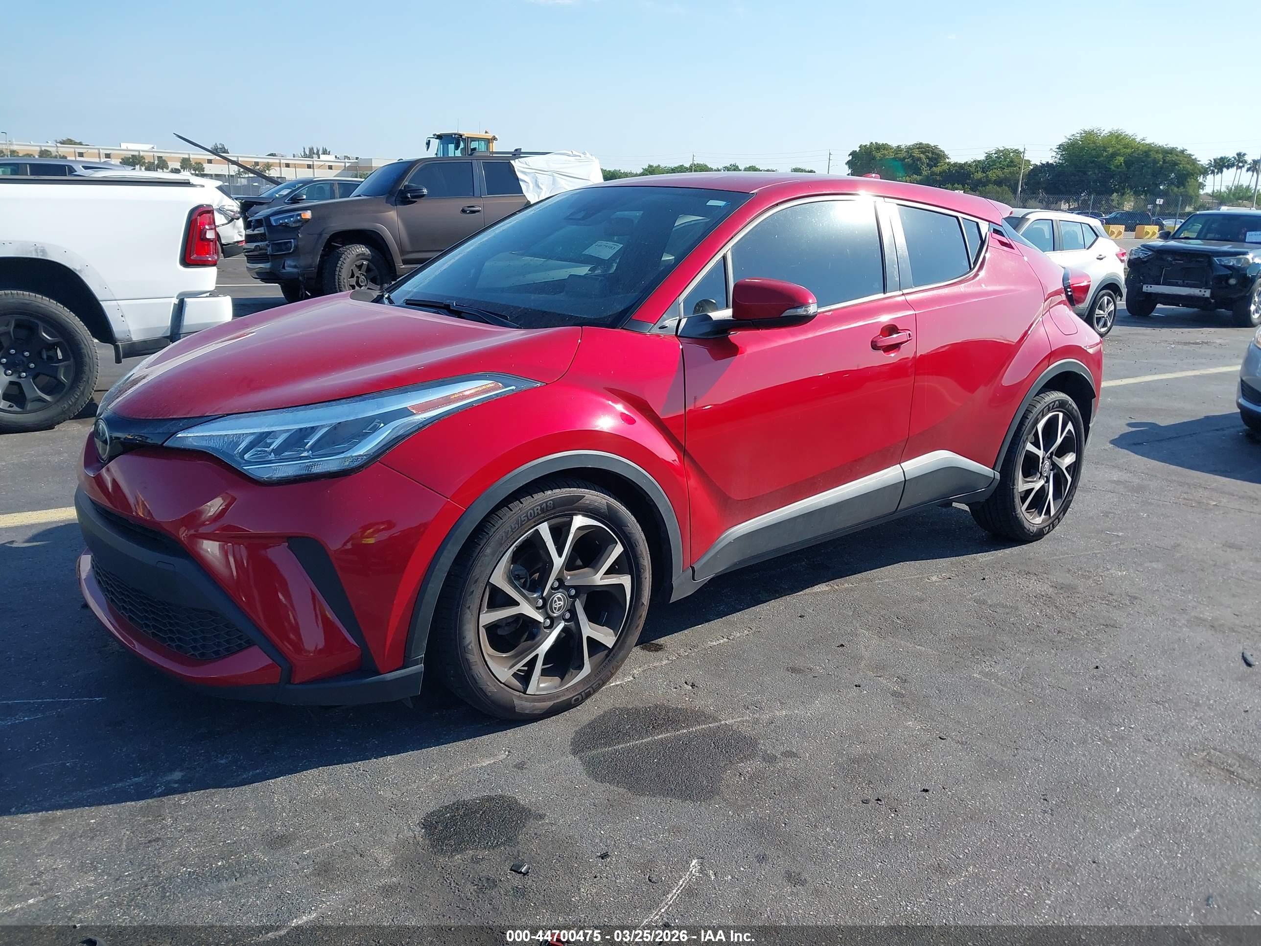 TOYOTA C-HR image 2