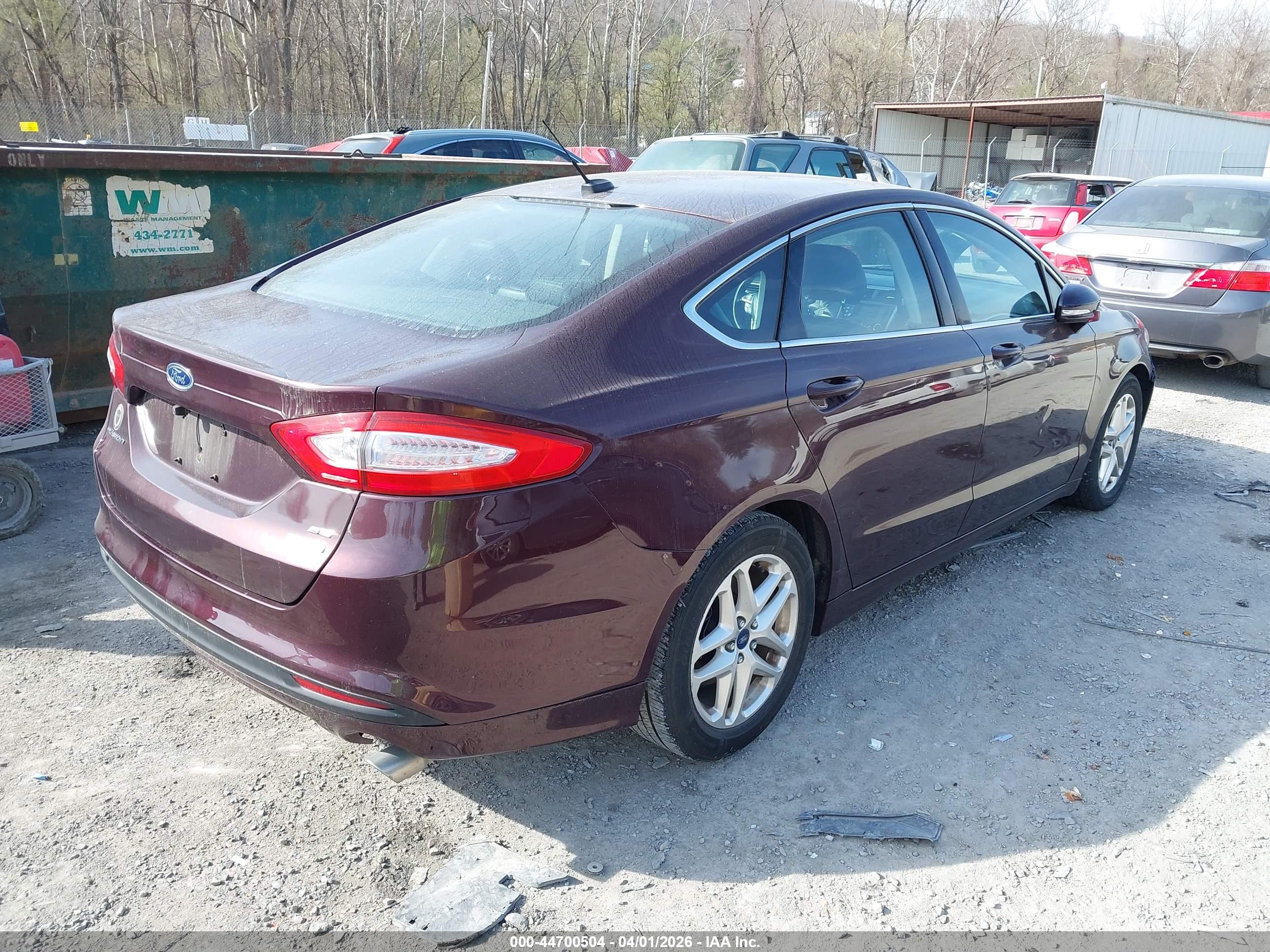 FORD FUSION image 4