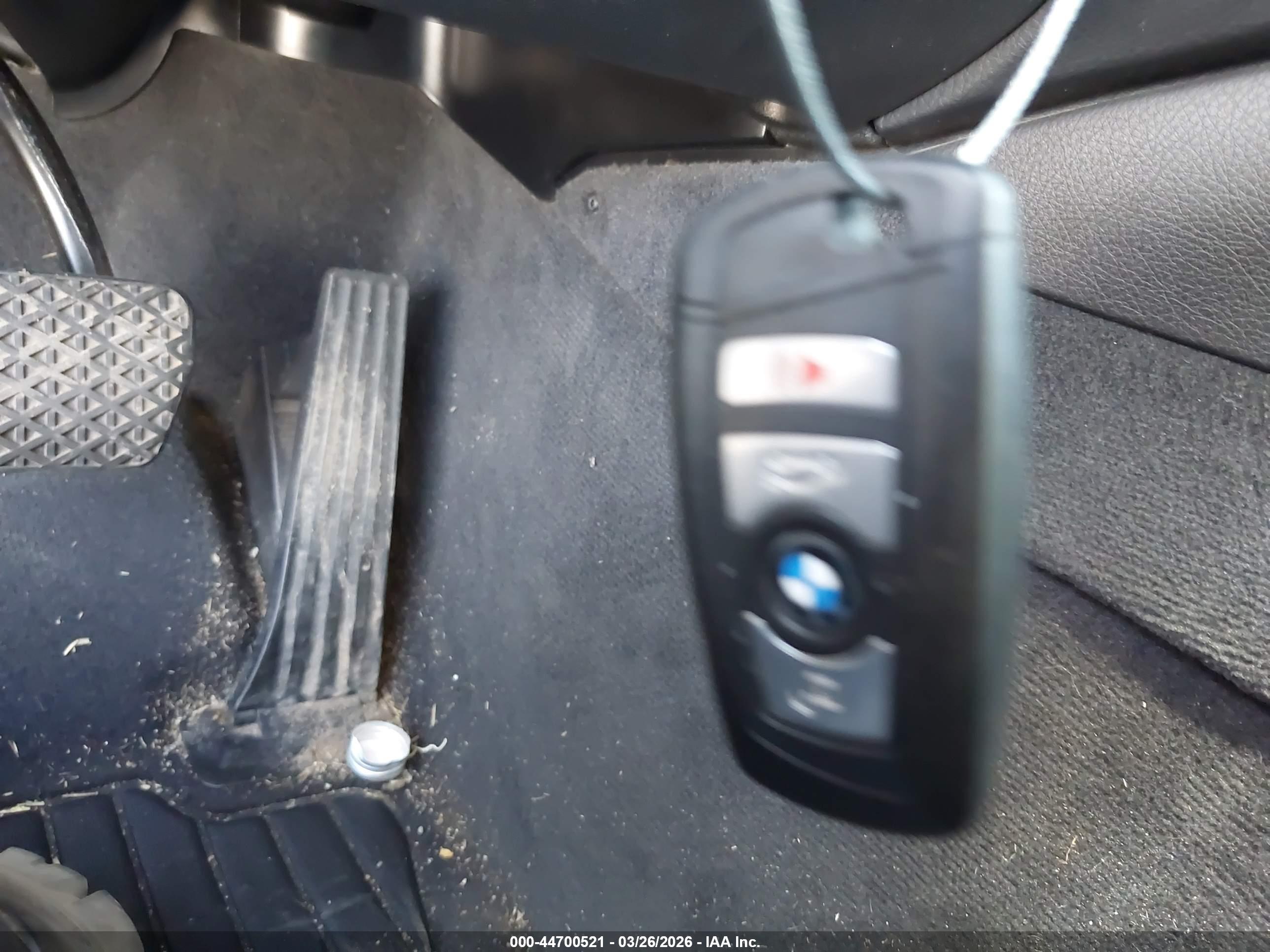 BMW 528I image 11