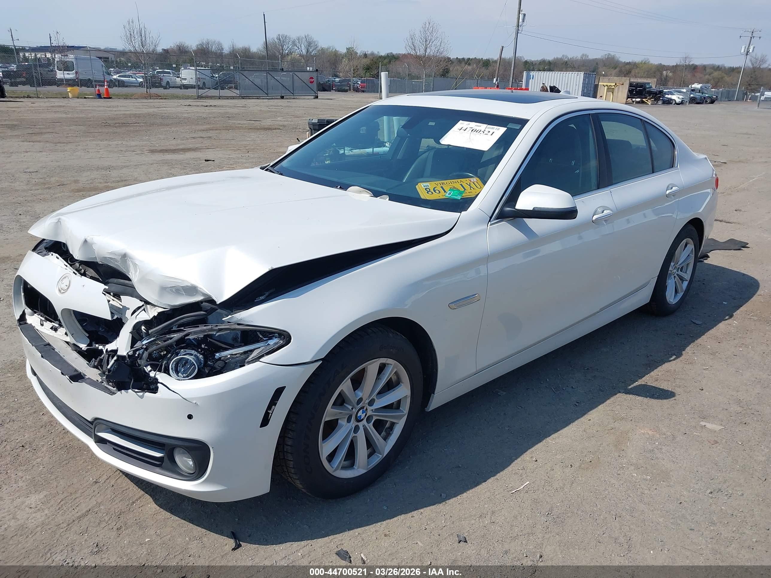 BMW 528I image 2