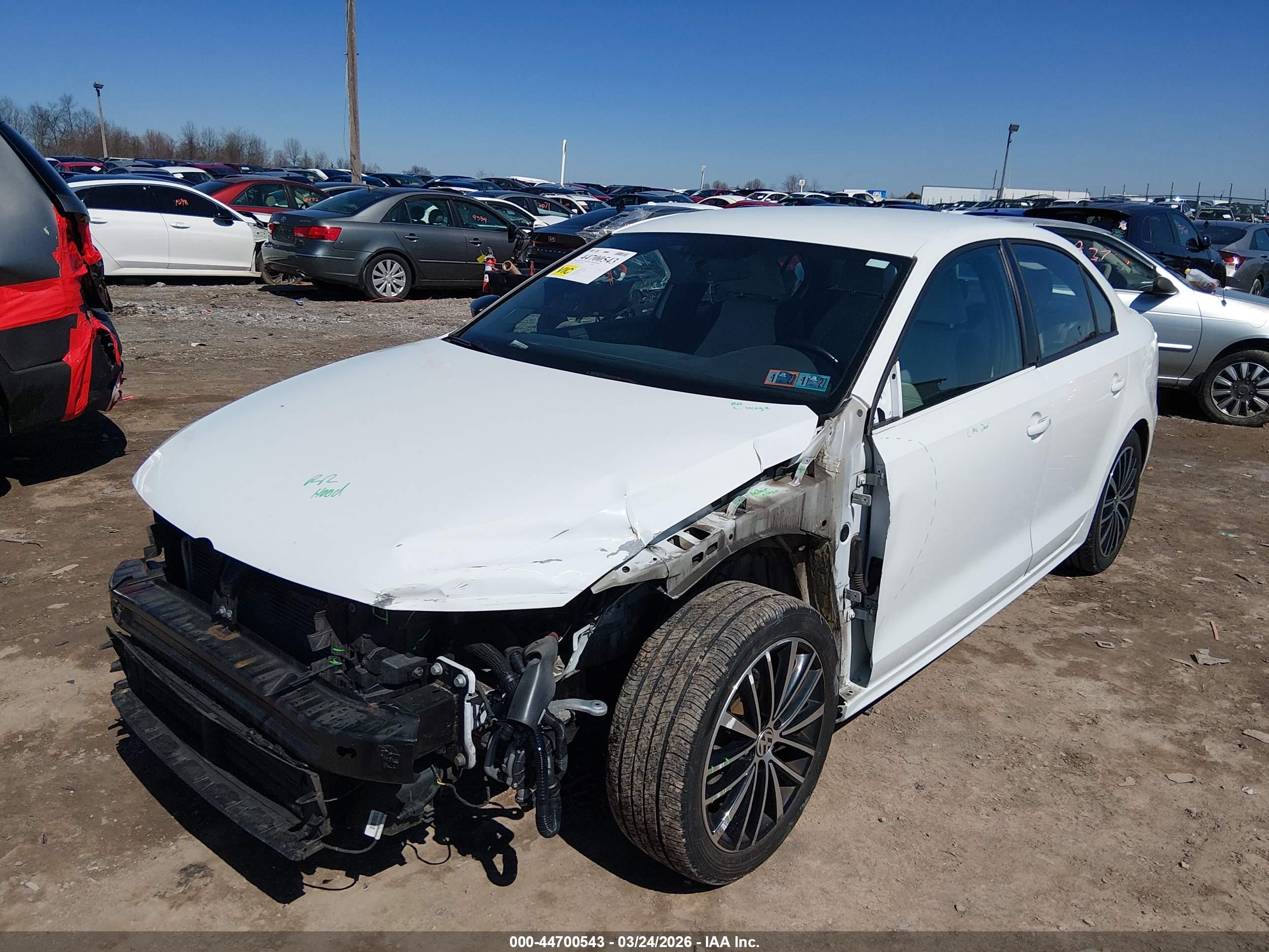VOLKSWAGEN JETTA image 6