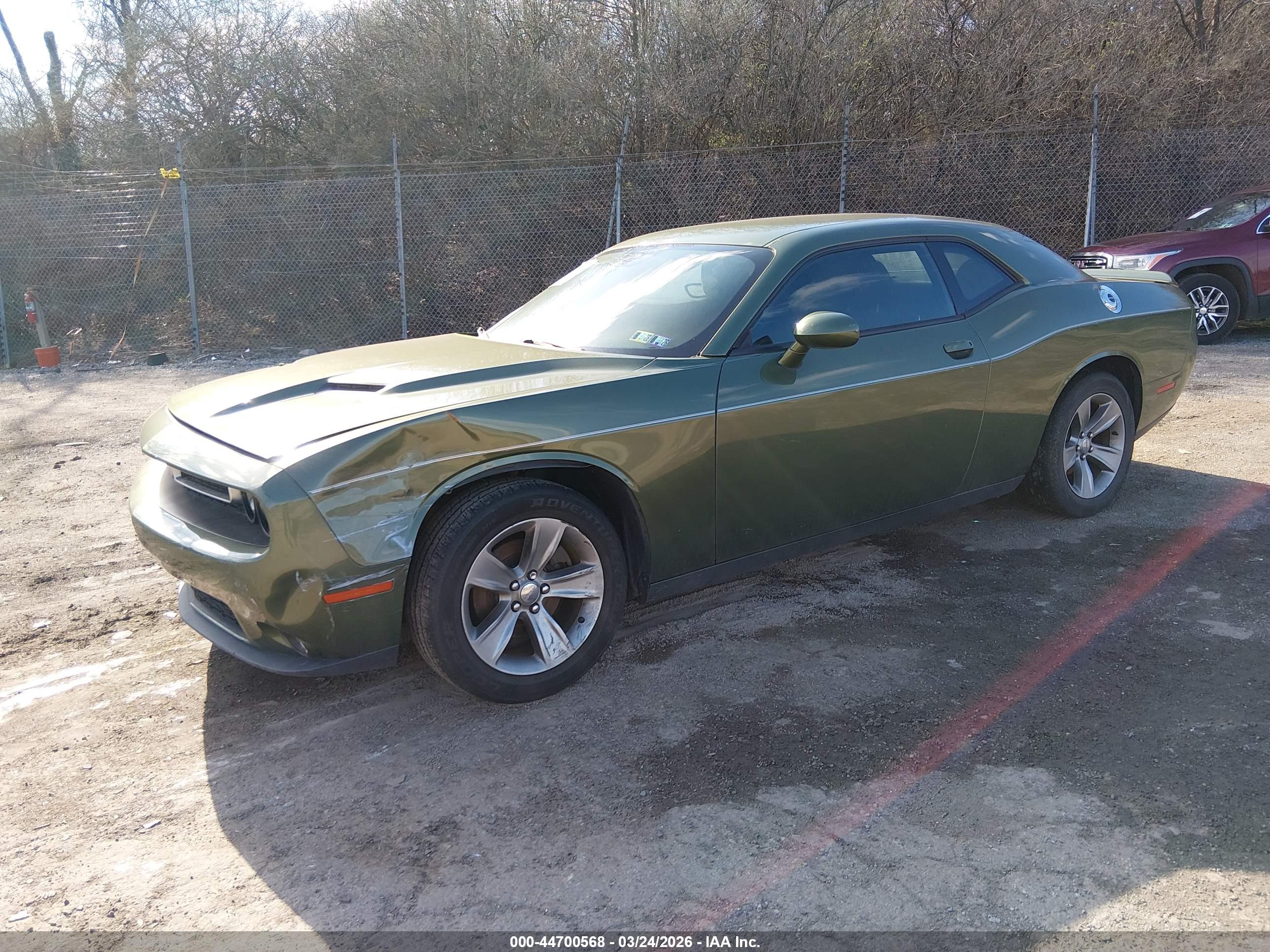DODGE CHALLENGER image 2