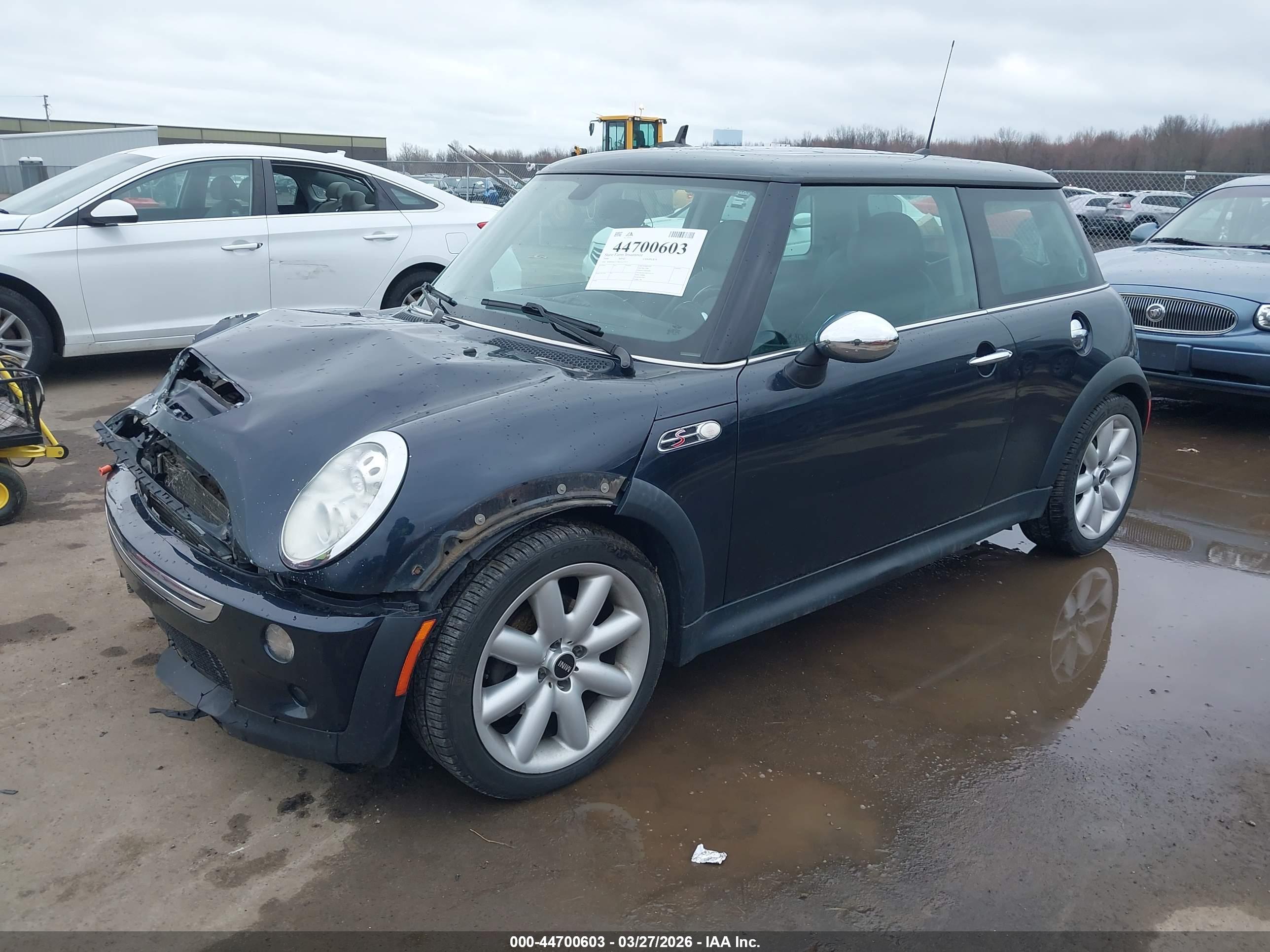 MINI COOPER image 2