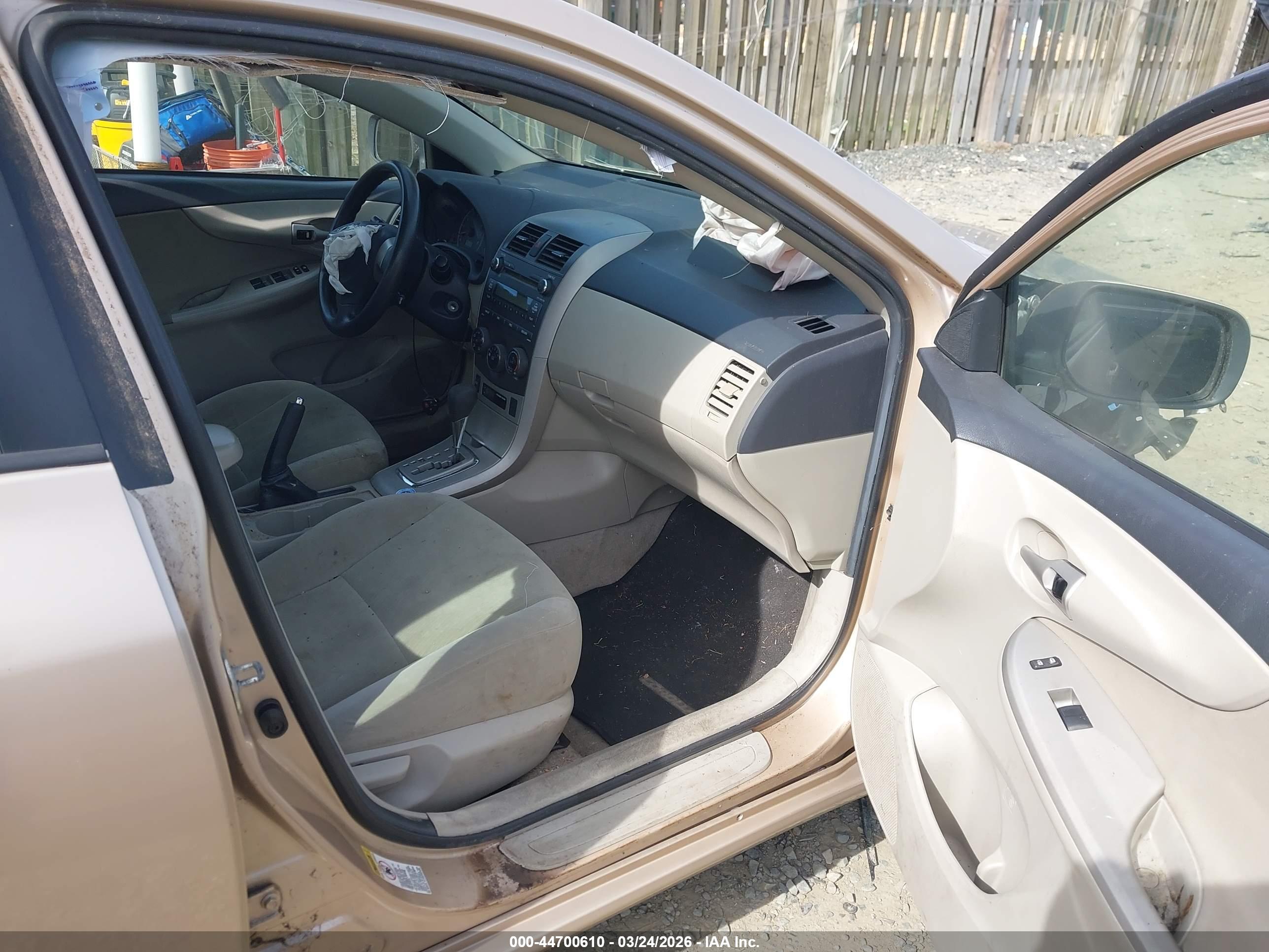 TOYOTA COROLLA image 5