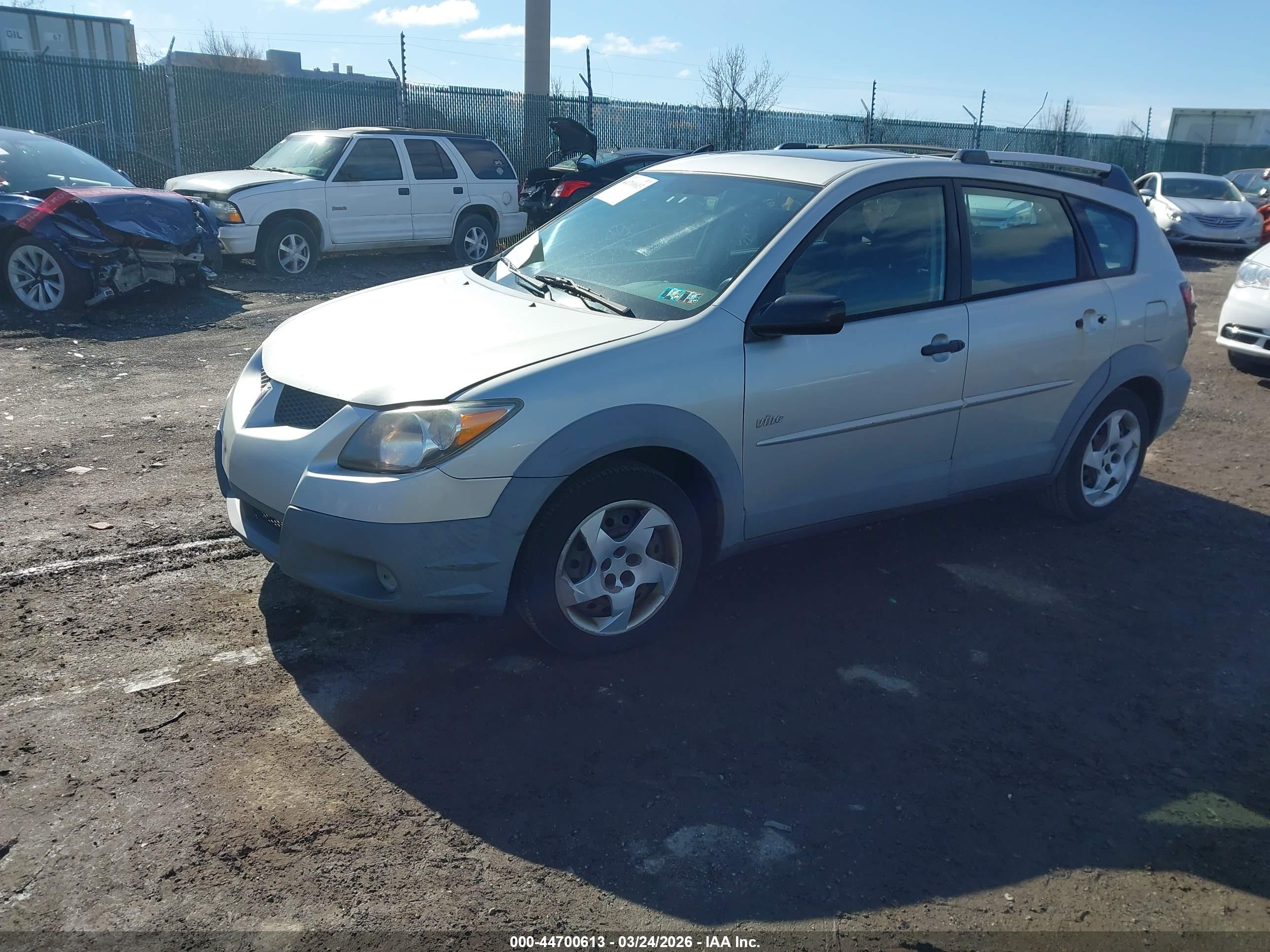 PONTIAC VIBE image 2