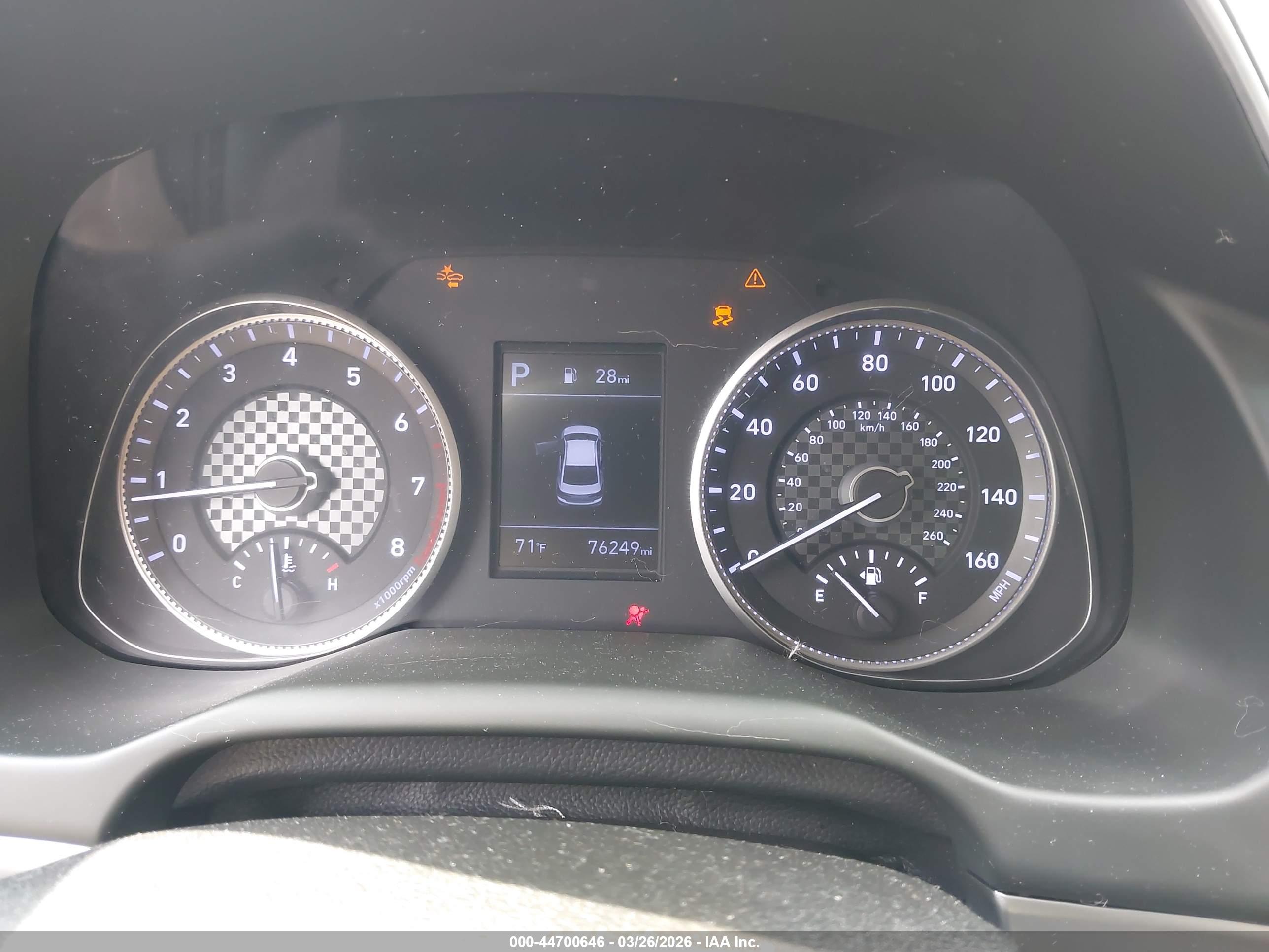 HYUNDAI ELANTRA image 7