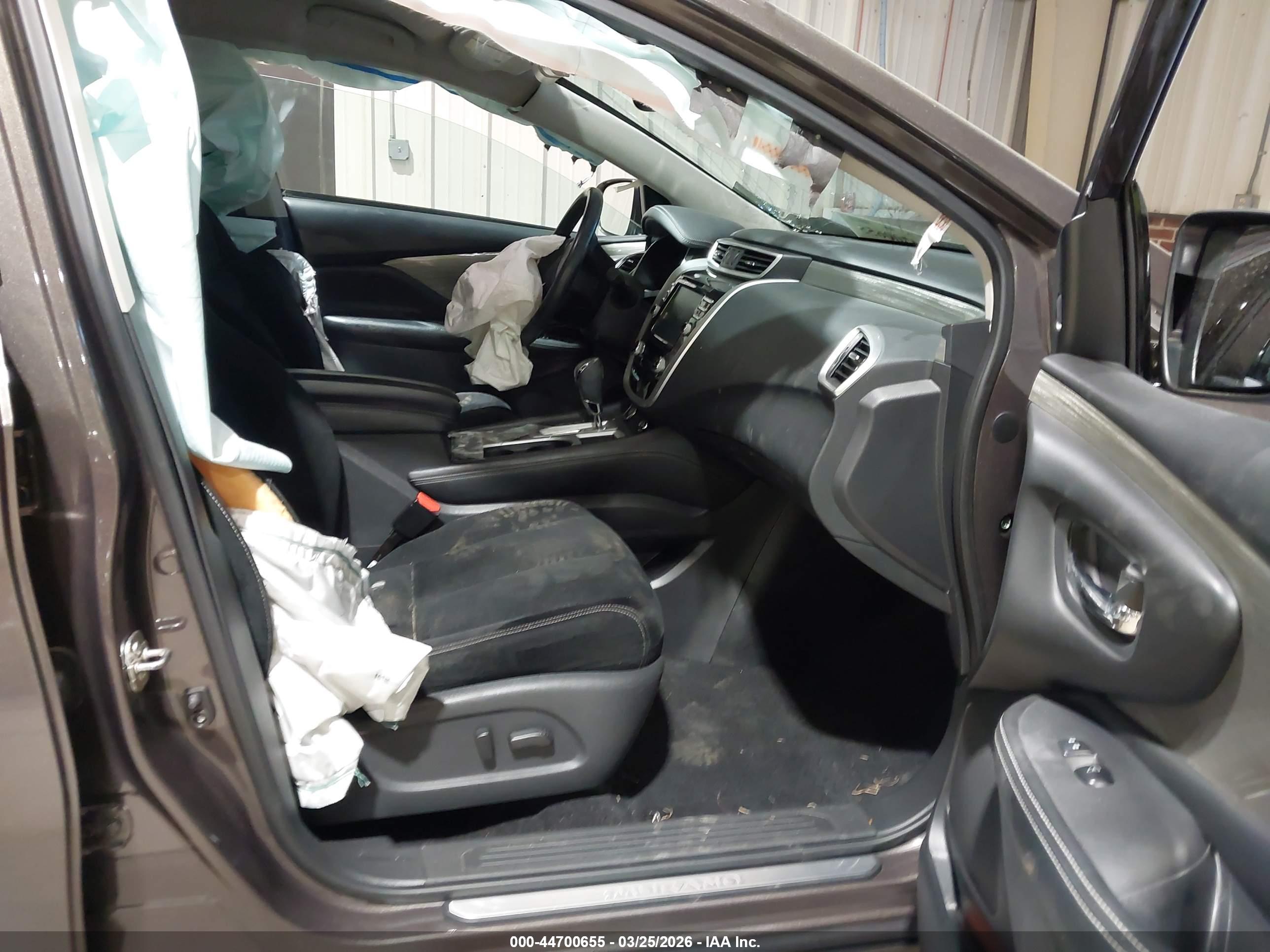 NISSAN MURANO image 5