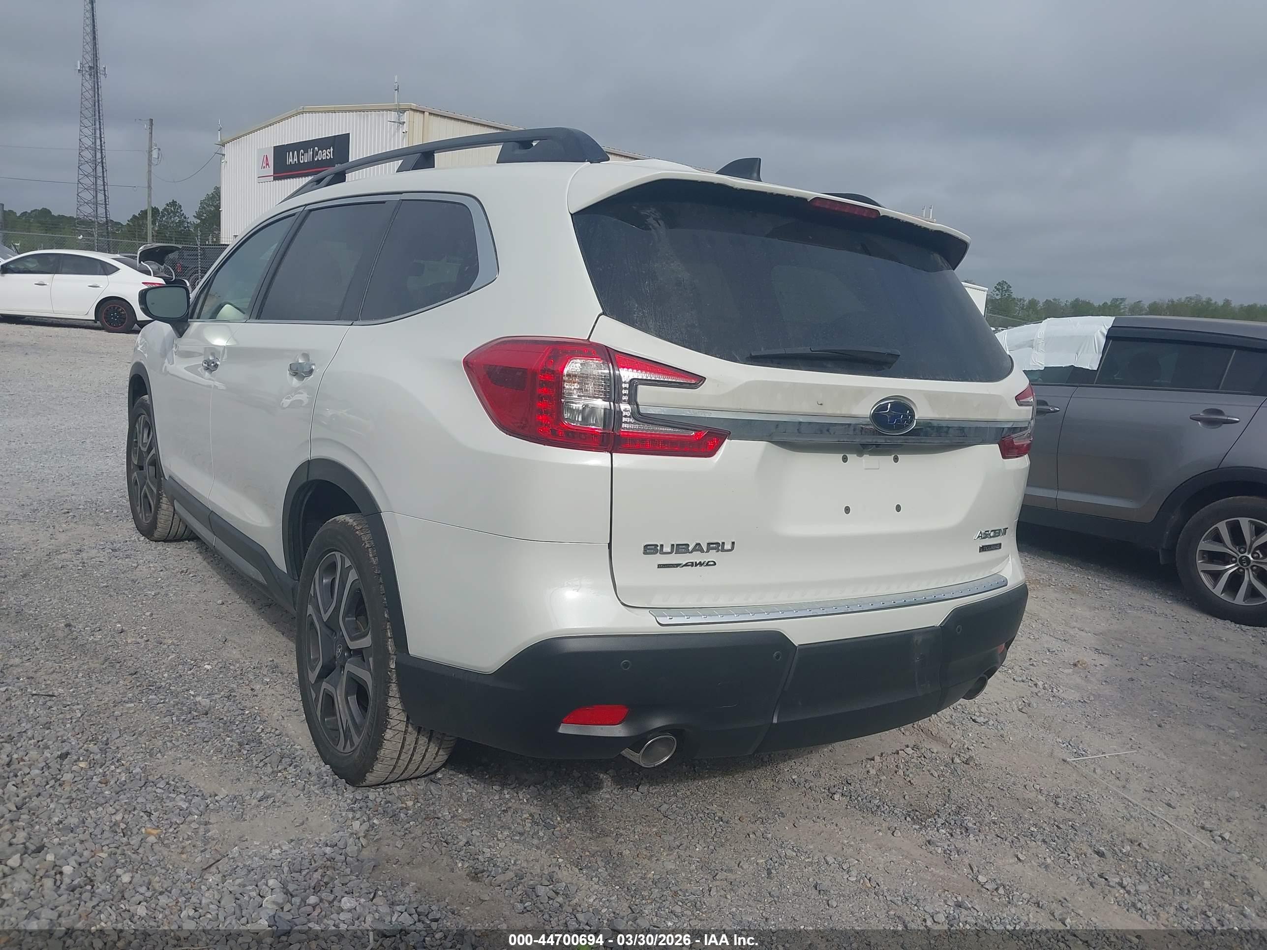 SUBARU ASCENT image 3