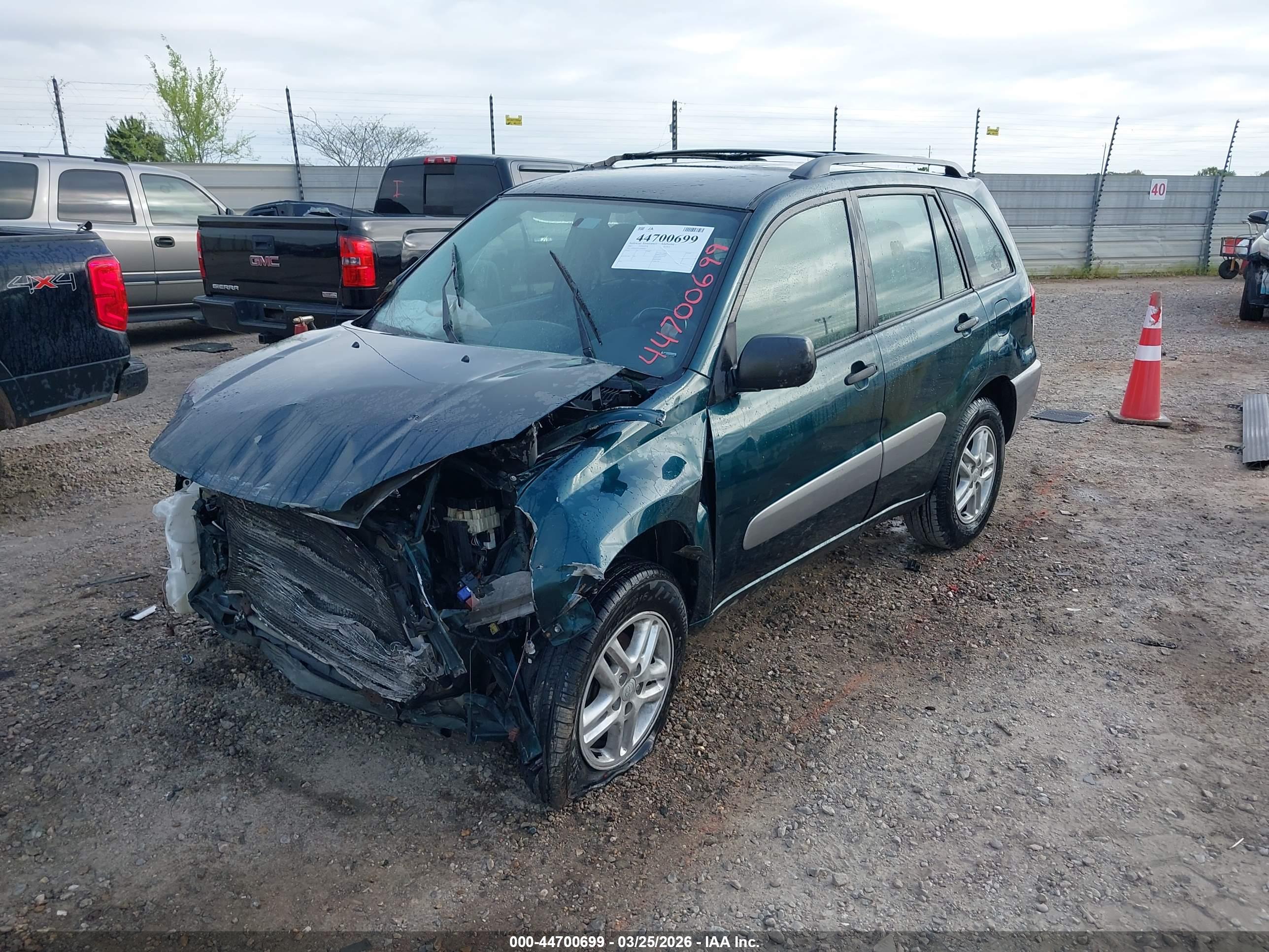 TOYOTA RAV4 image 2