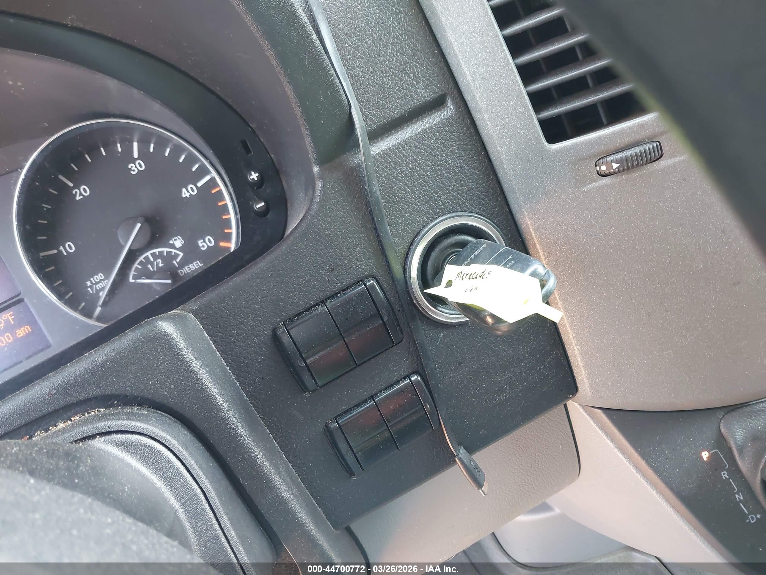 MERCEDES-BENZ SPRINTER image 11