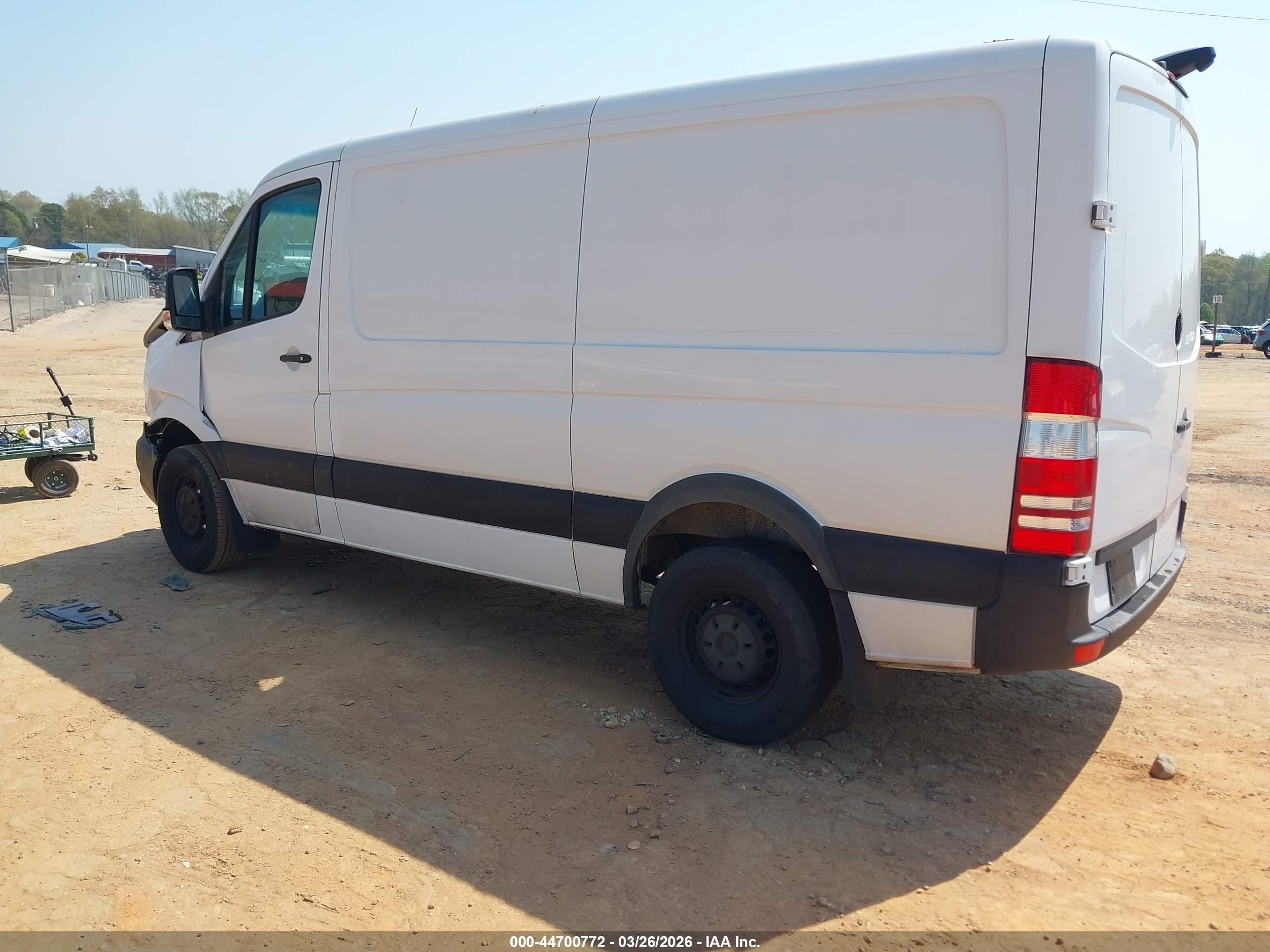 MERCEDES-BENZ SPRINTER image 3