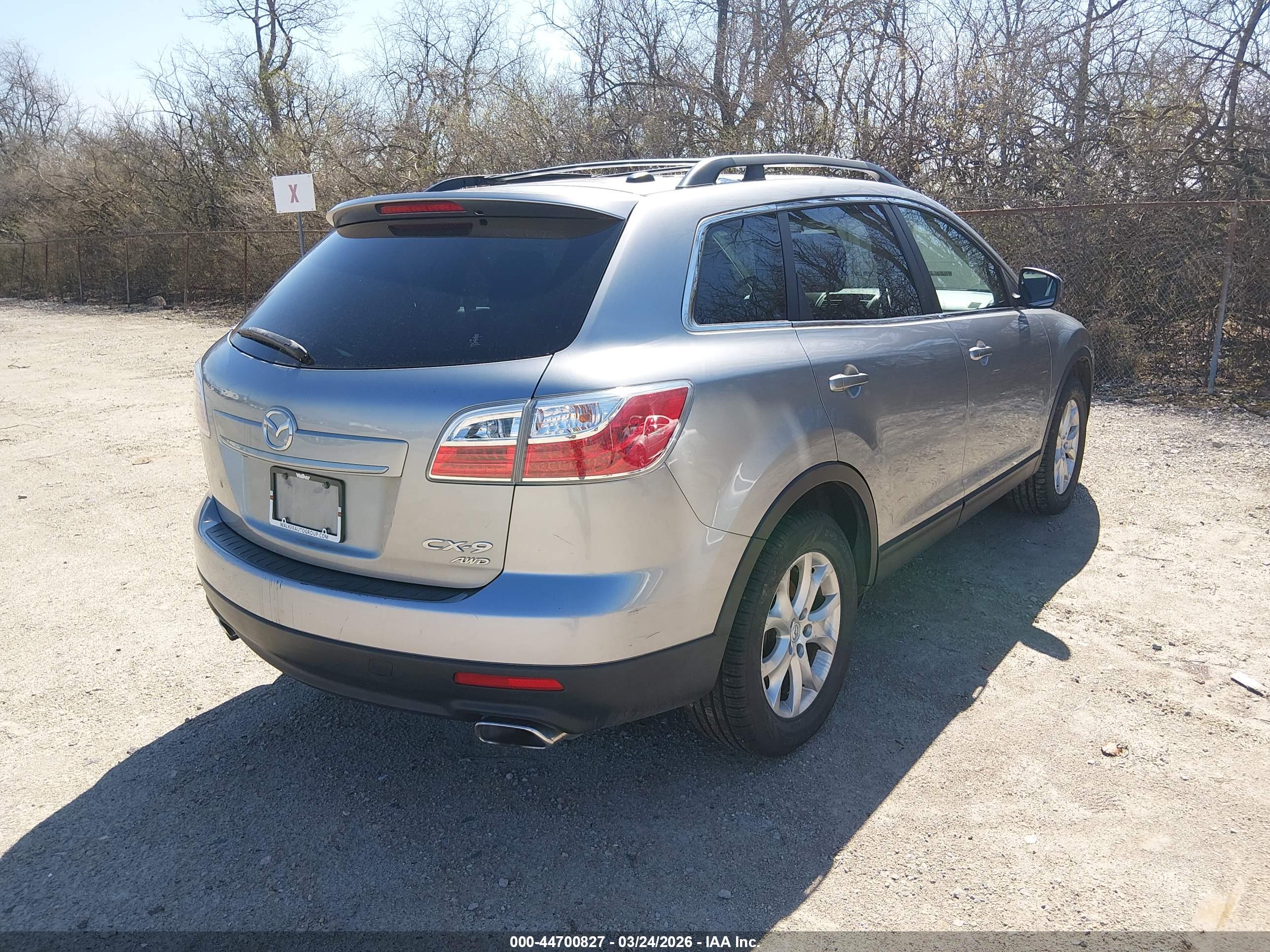 MAZDA CX-9 image 4