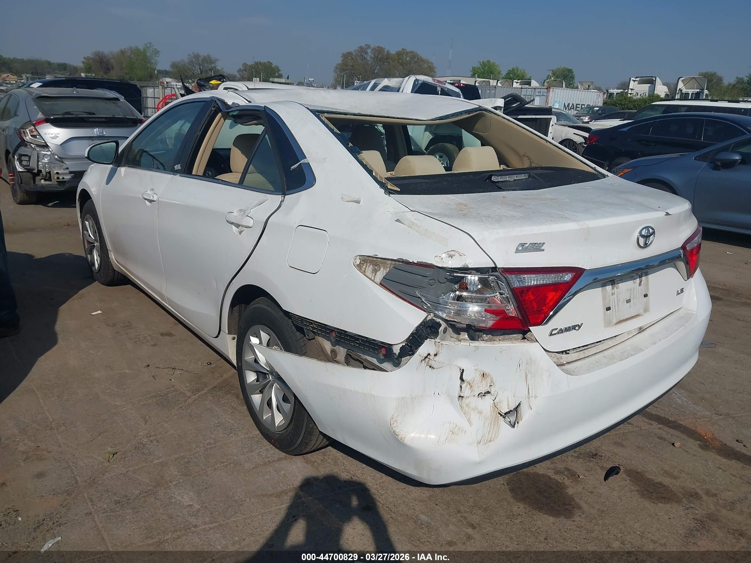 TOYOTA CAMRY image 3