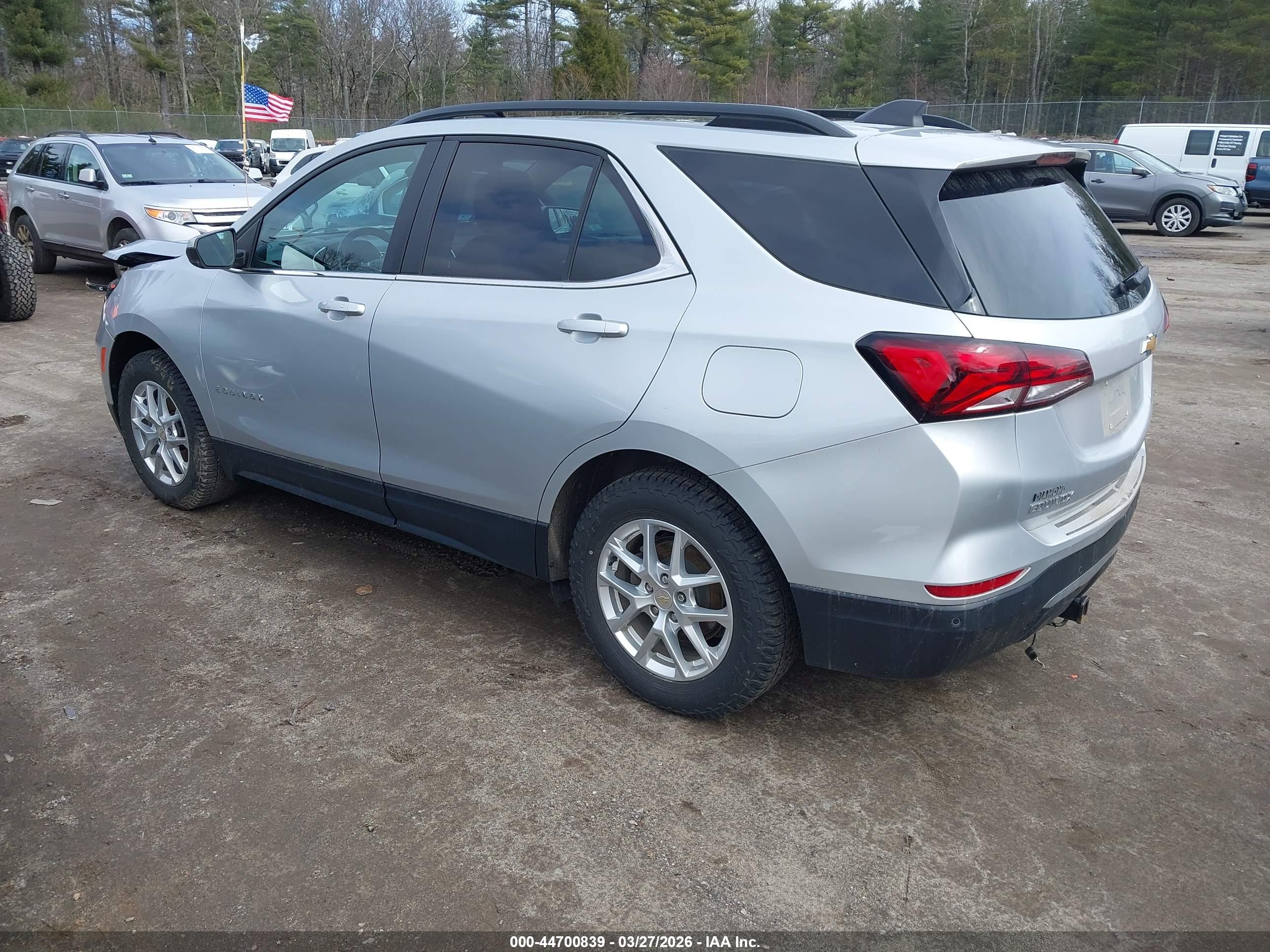 CHEVROLET EQUINOX image 3