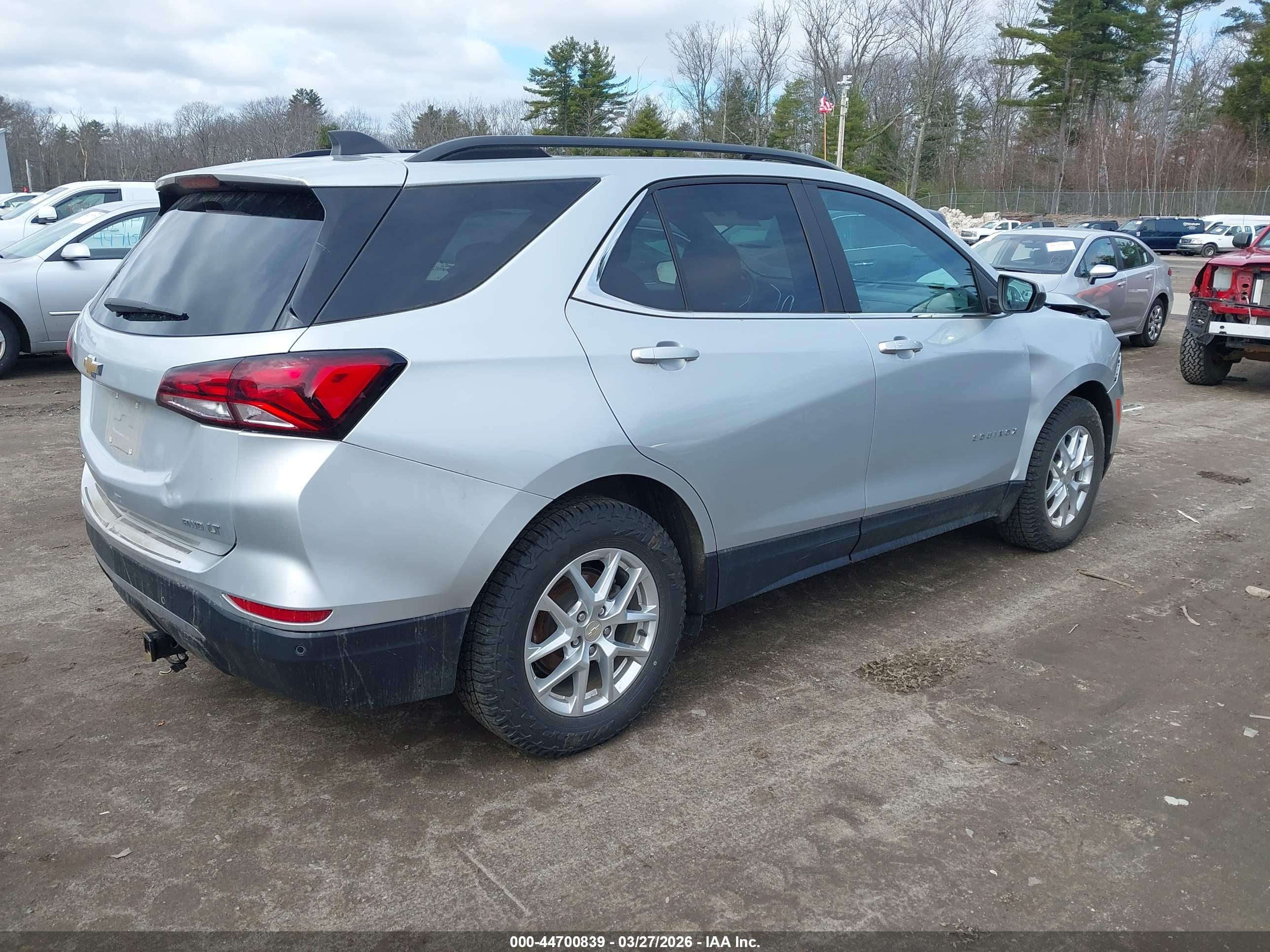 CHEVROLET EQUINOX image 4
