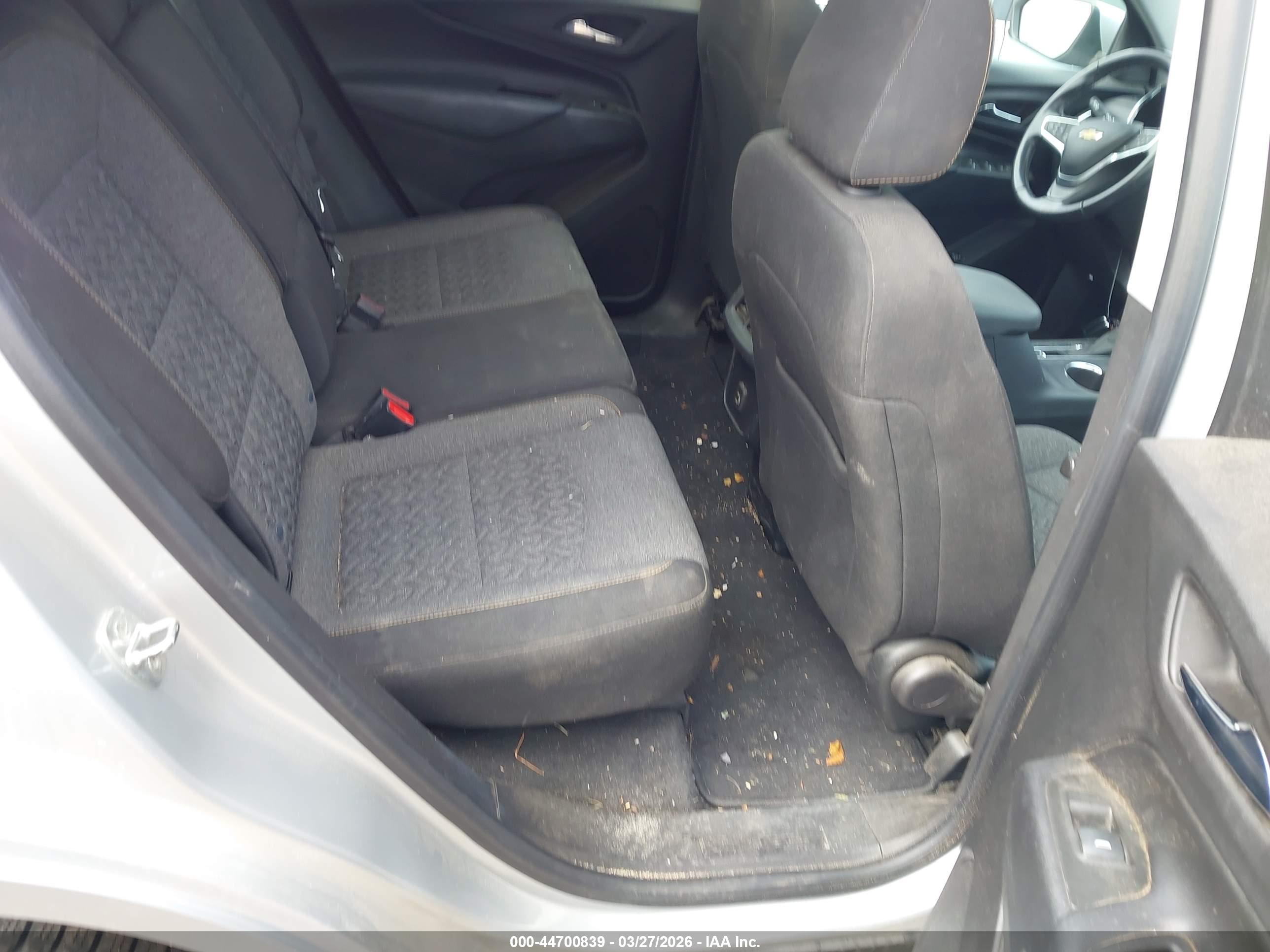 CHEVROLET EQUINOX image 8