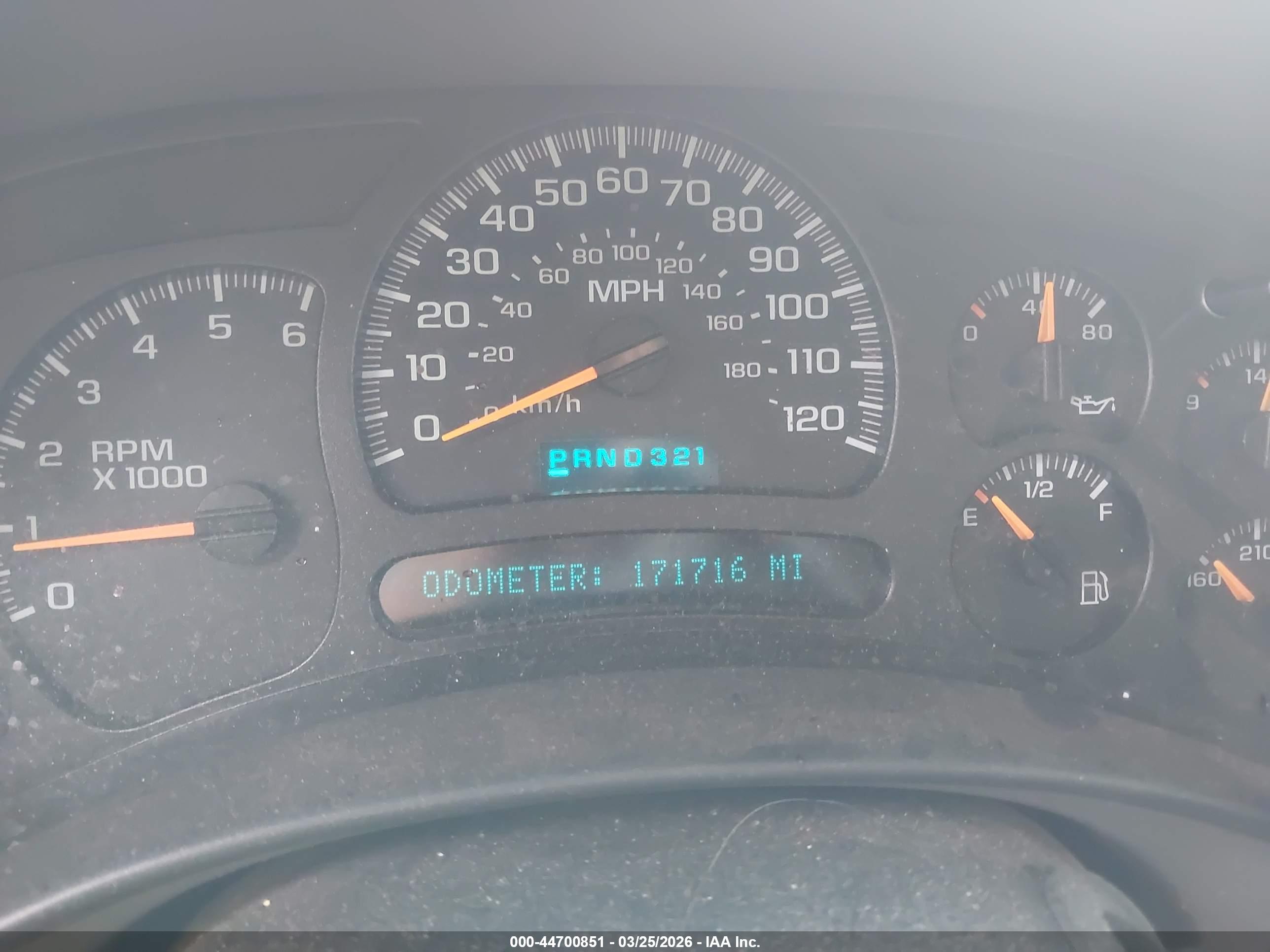CHEVROLET TAHOE image 7