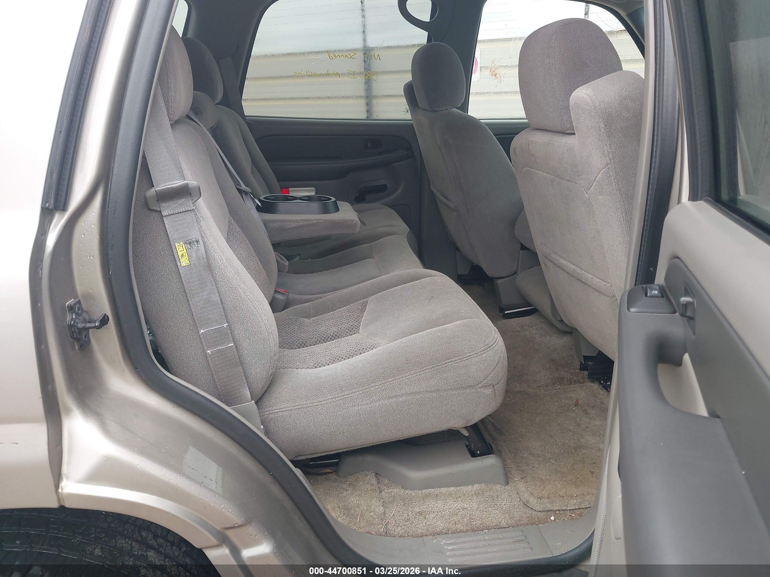 CHEVROLET TAHOE image 8