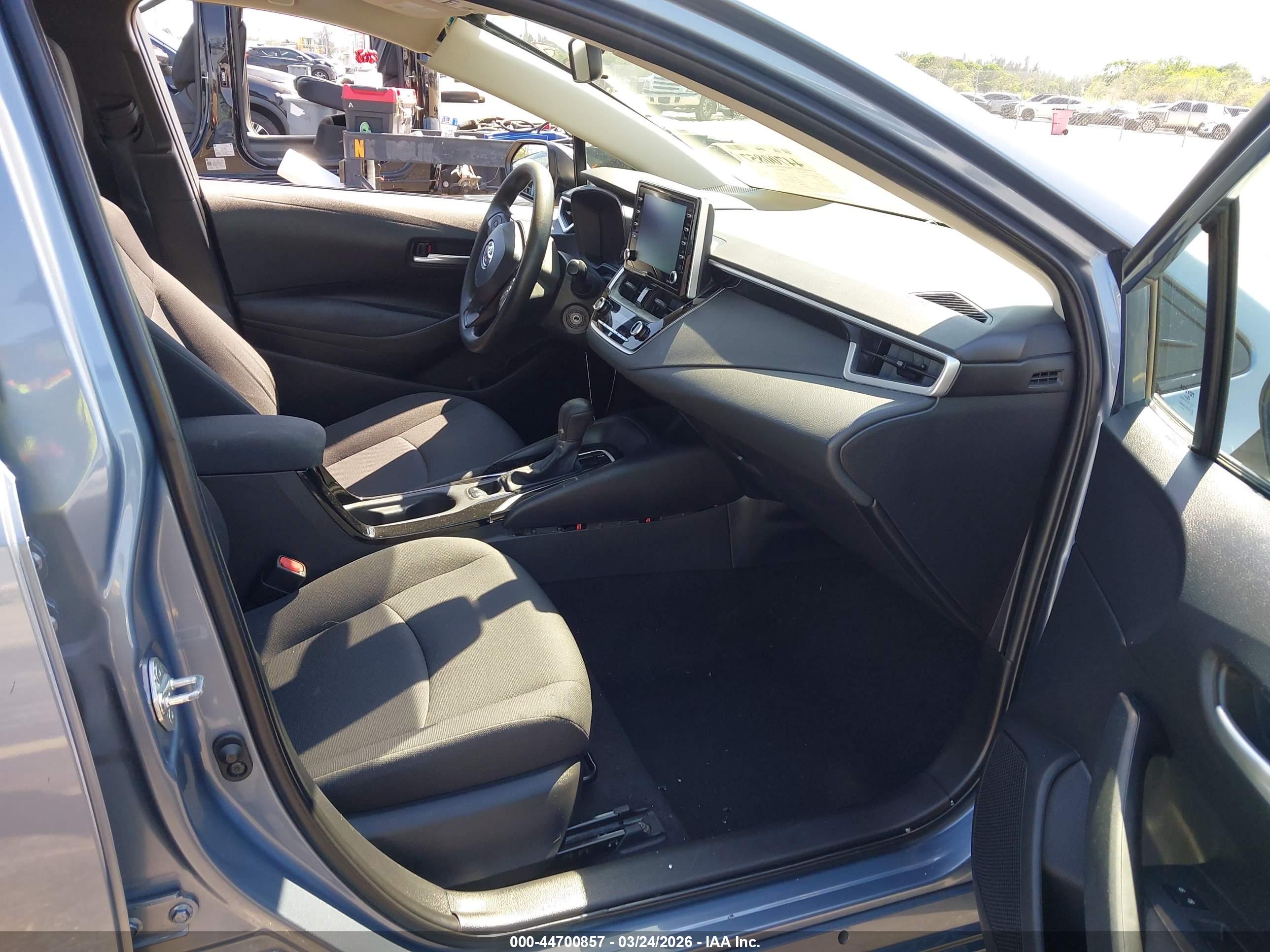 TOYOTA COROLLA image 5