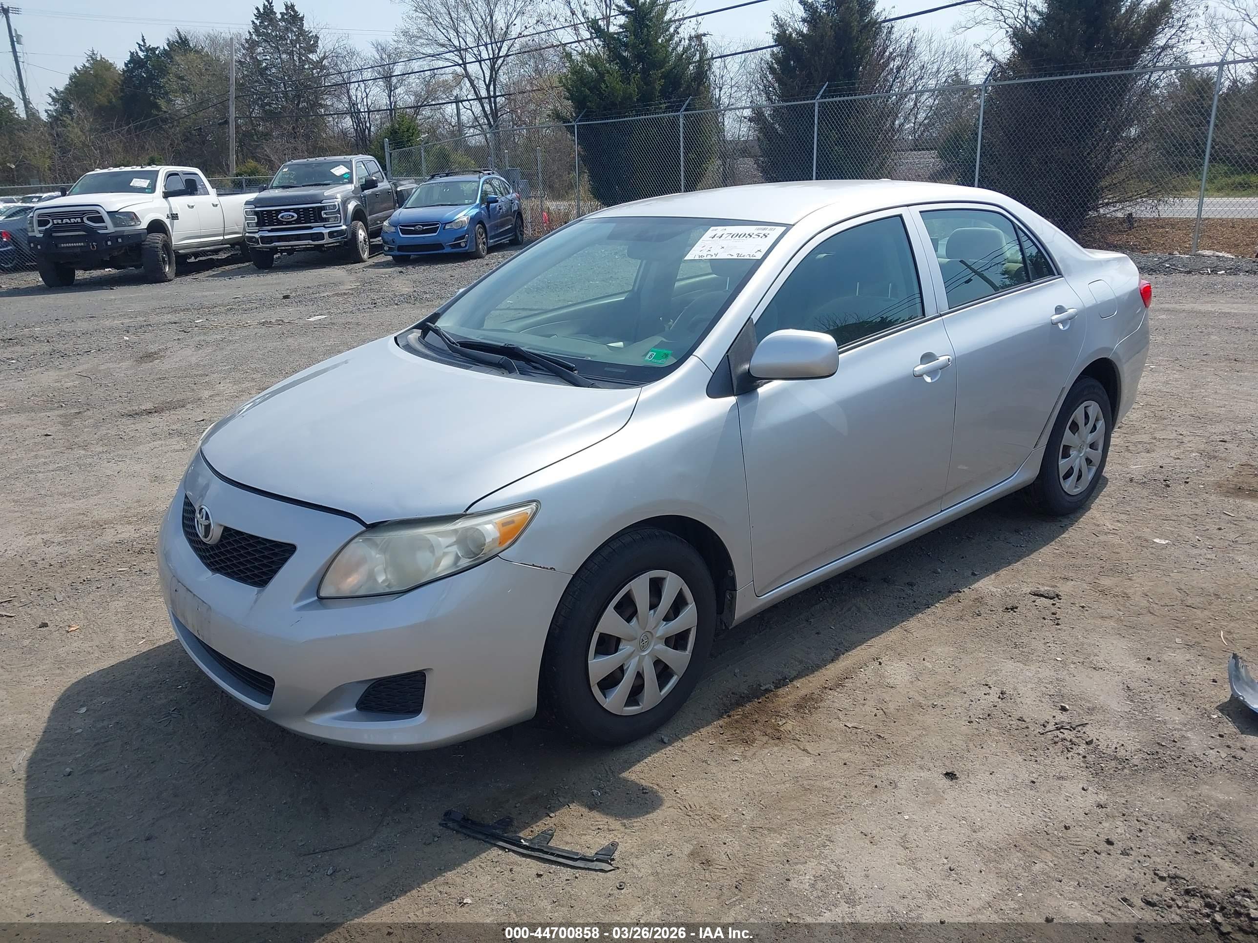 TOYOTA COROLLA image 2