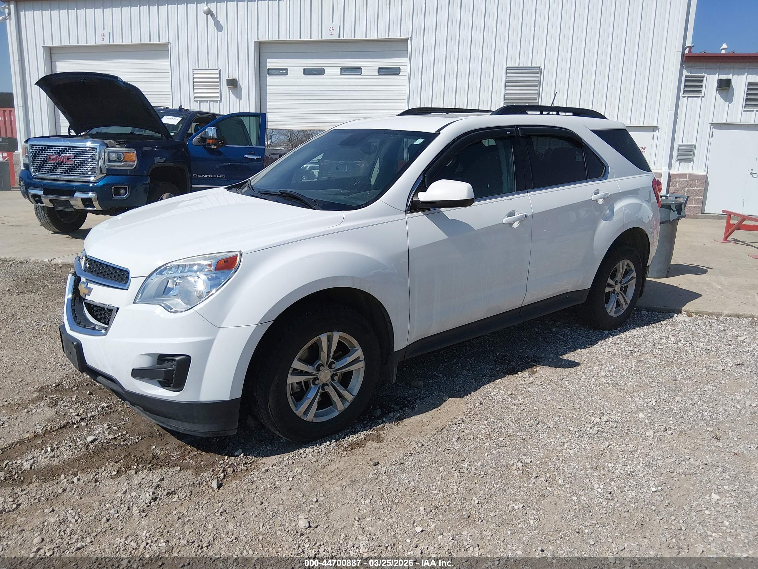 CHEVROLET EQUINOX image 2
