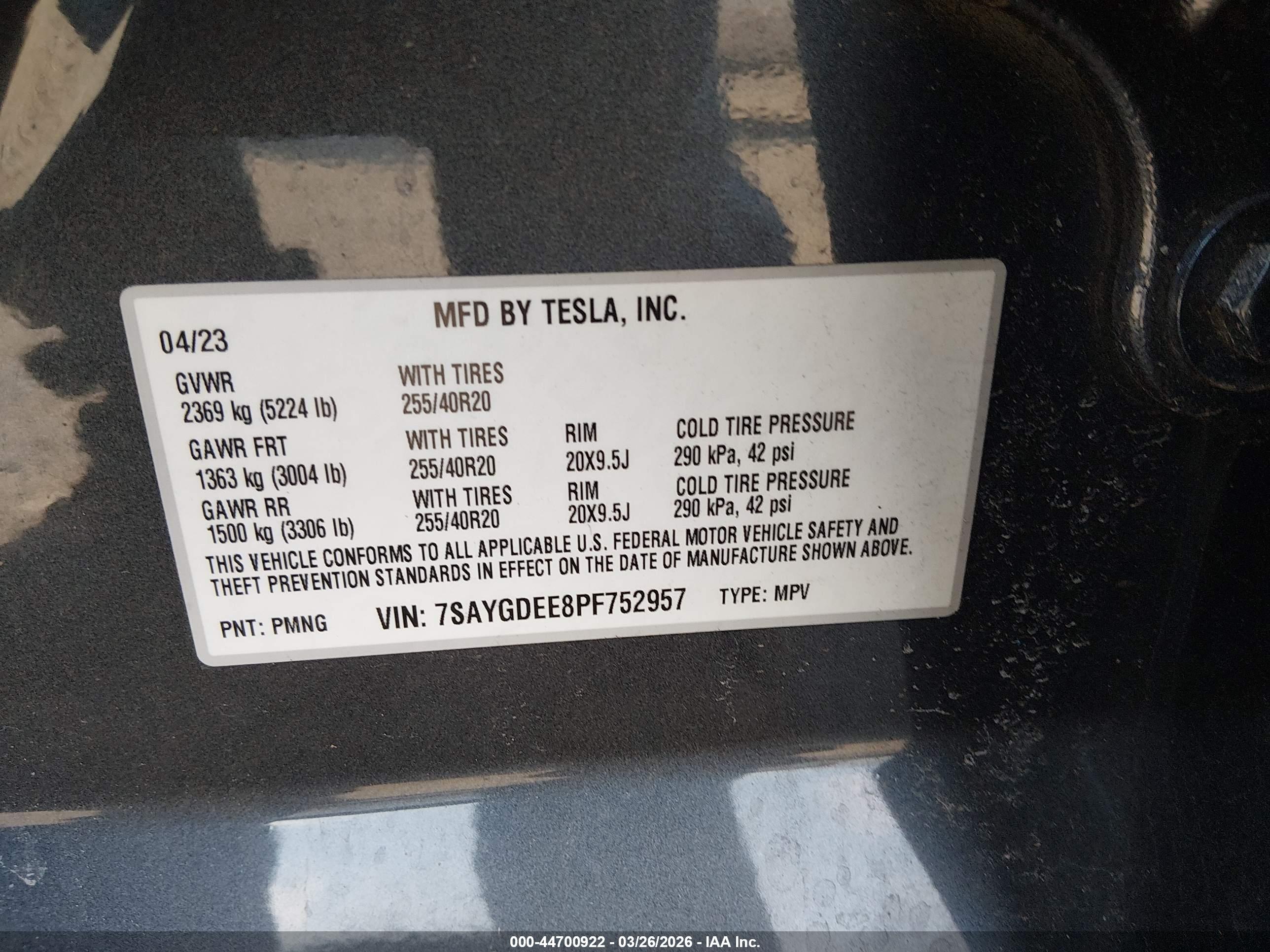 TESLA MODEL image 9