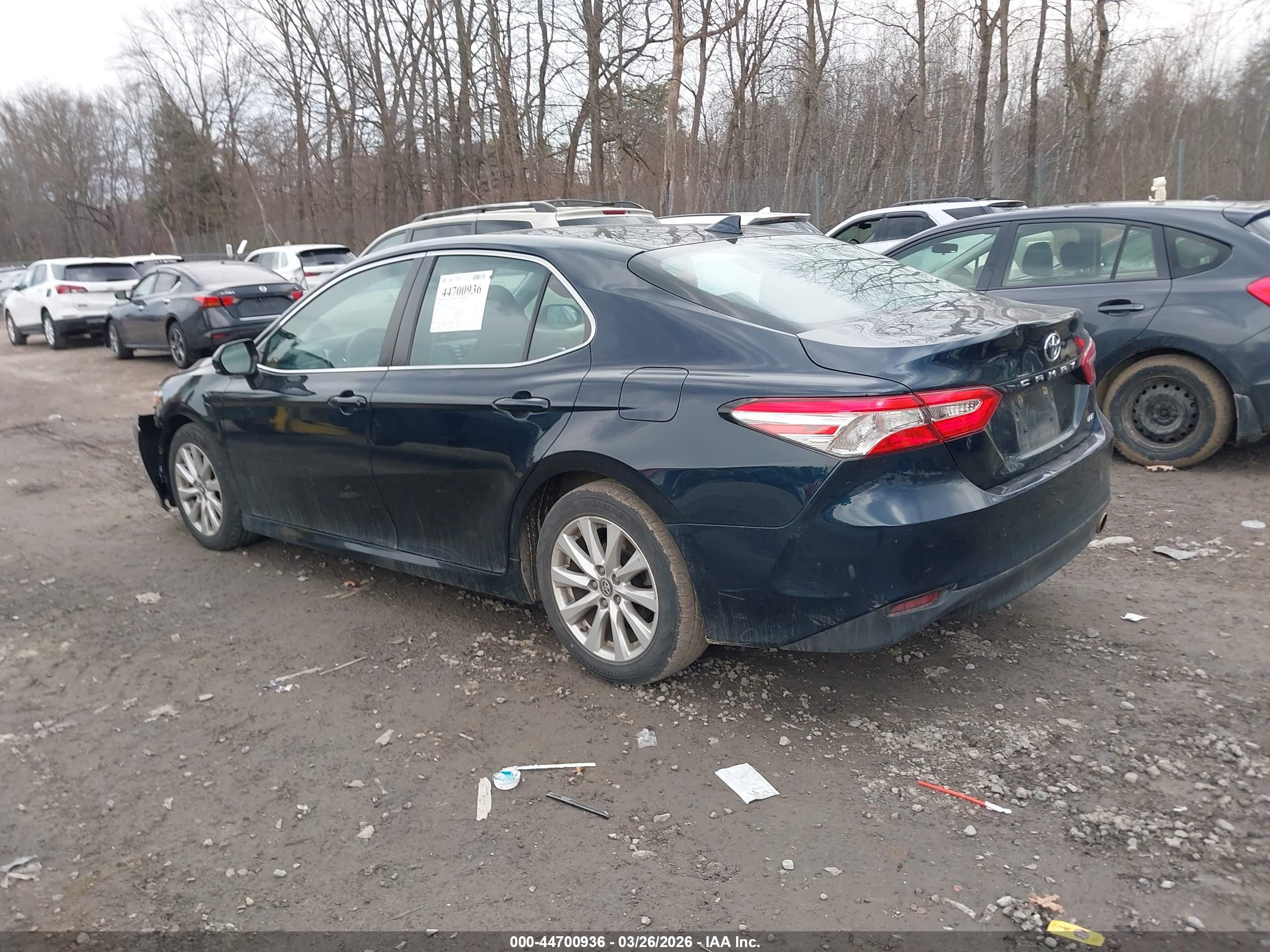 TOYOTA CAMRY image 3