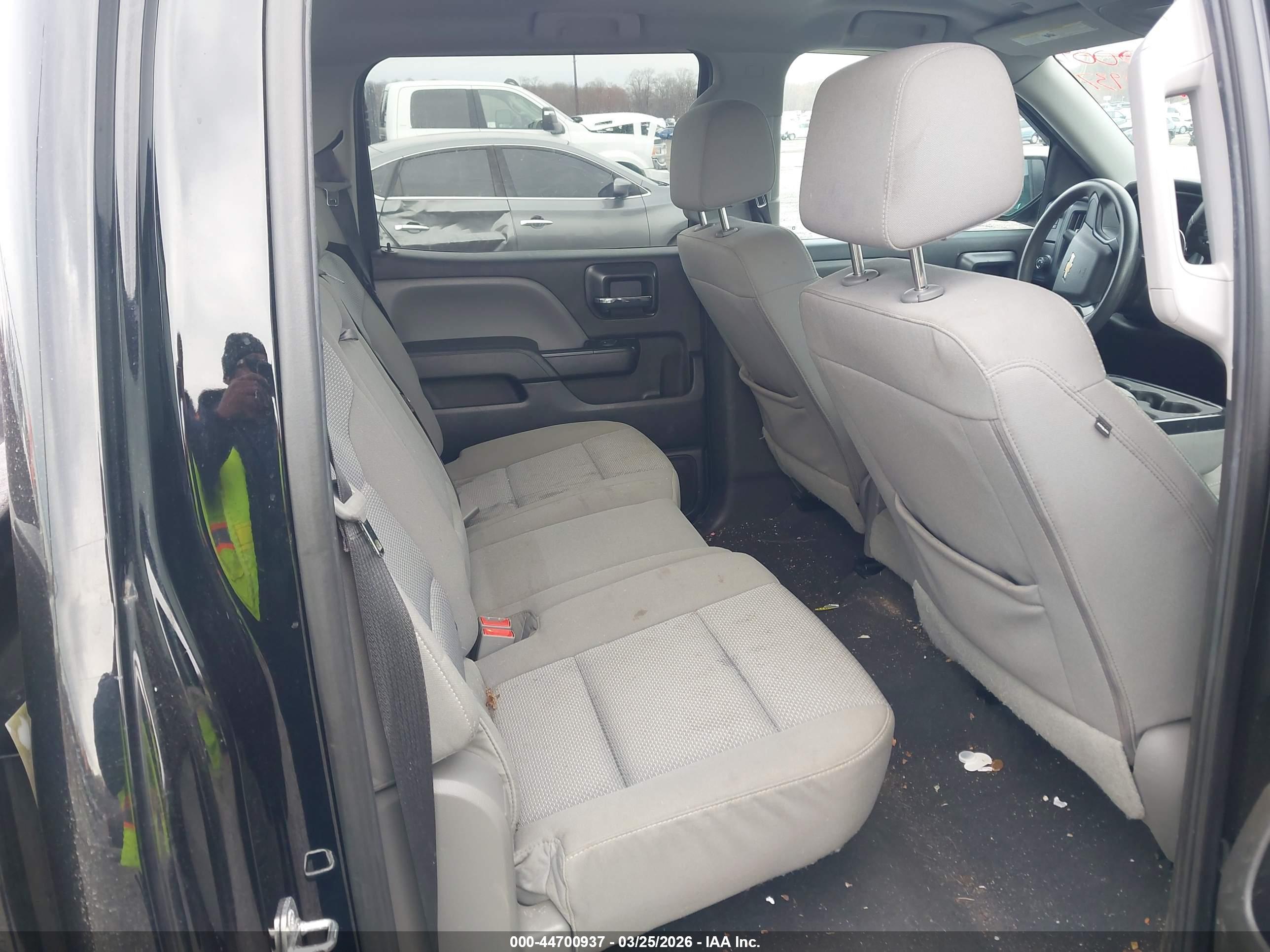 CHEVROLET SILVERADO image 8