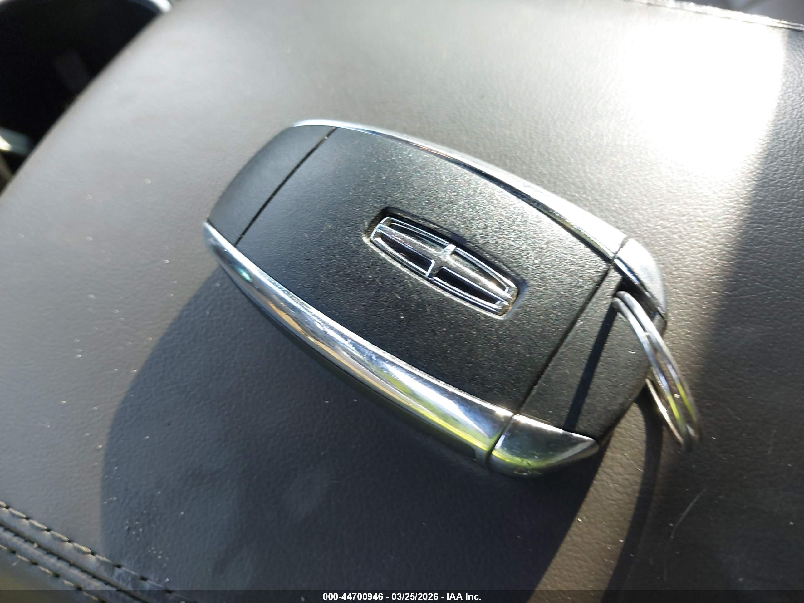 LINCOLN MKX image 11