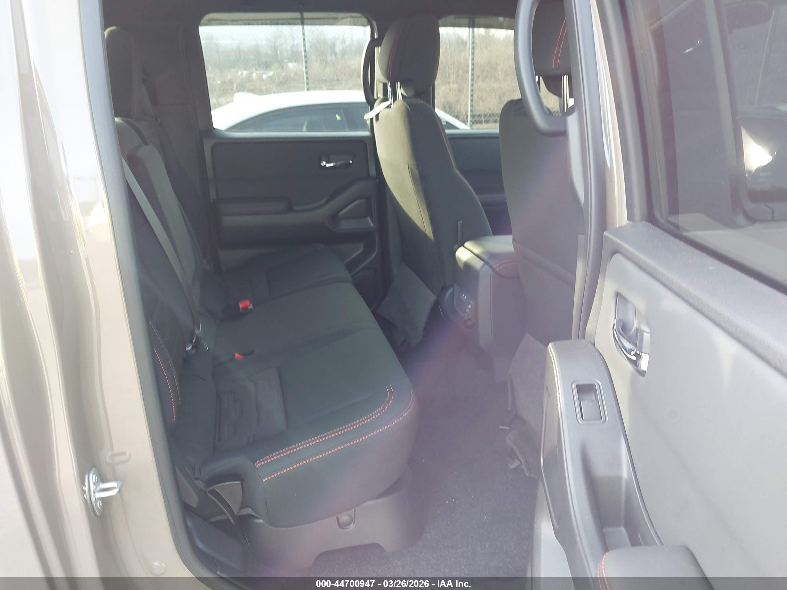 NISSAN FRONTIER image 8