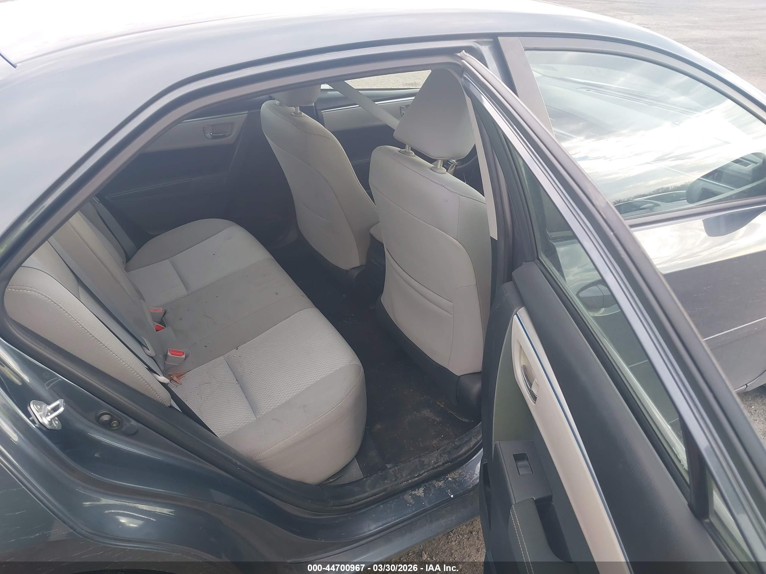 TOYOTA COROLLA image 8