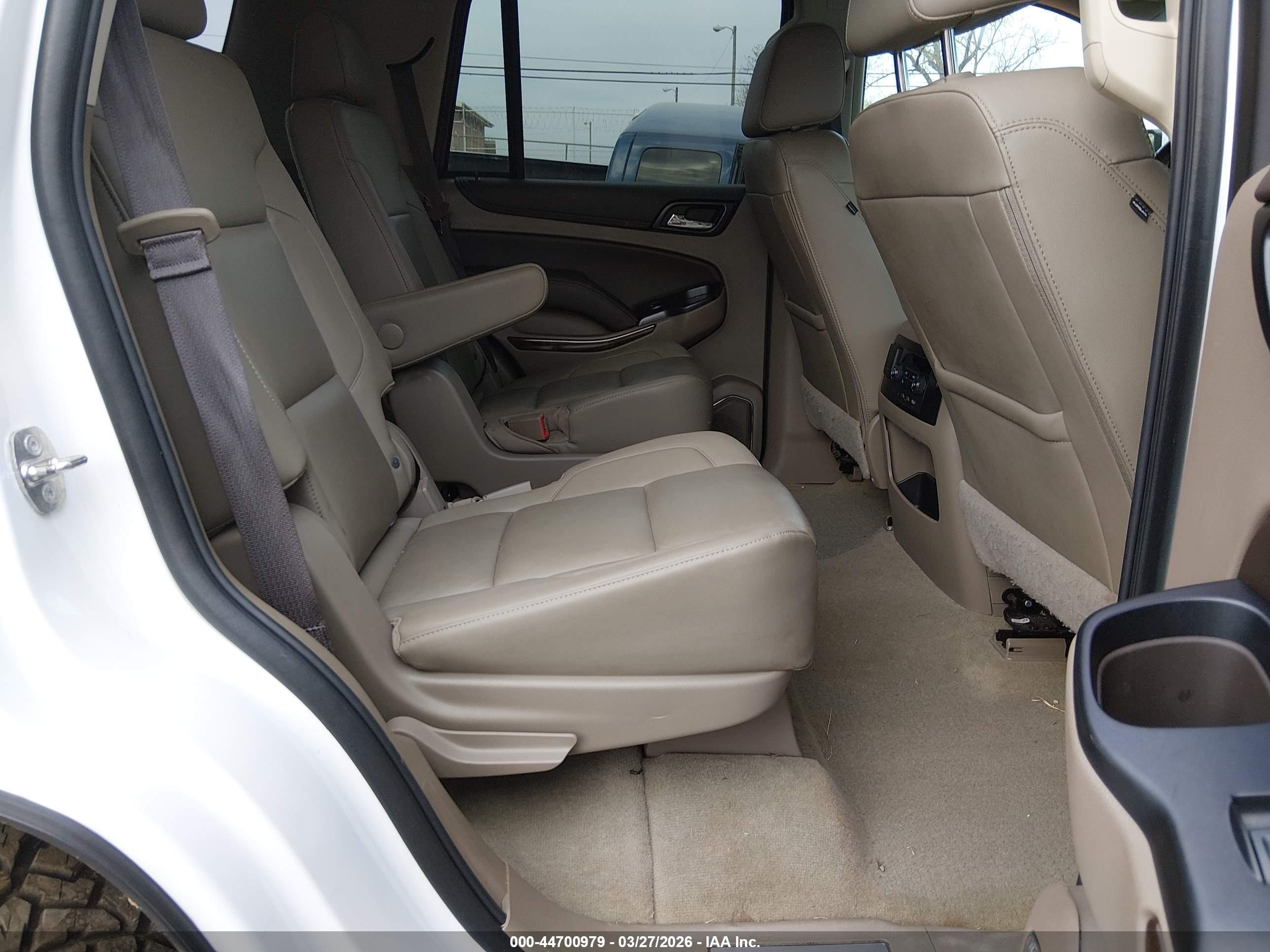CHEVROLET TAHOE image 8