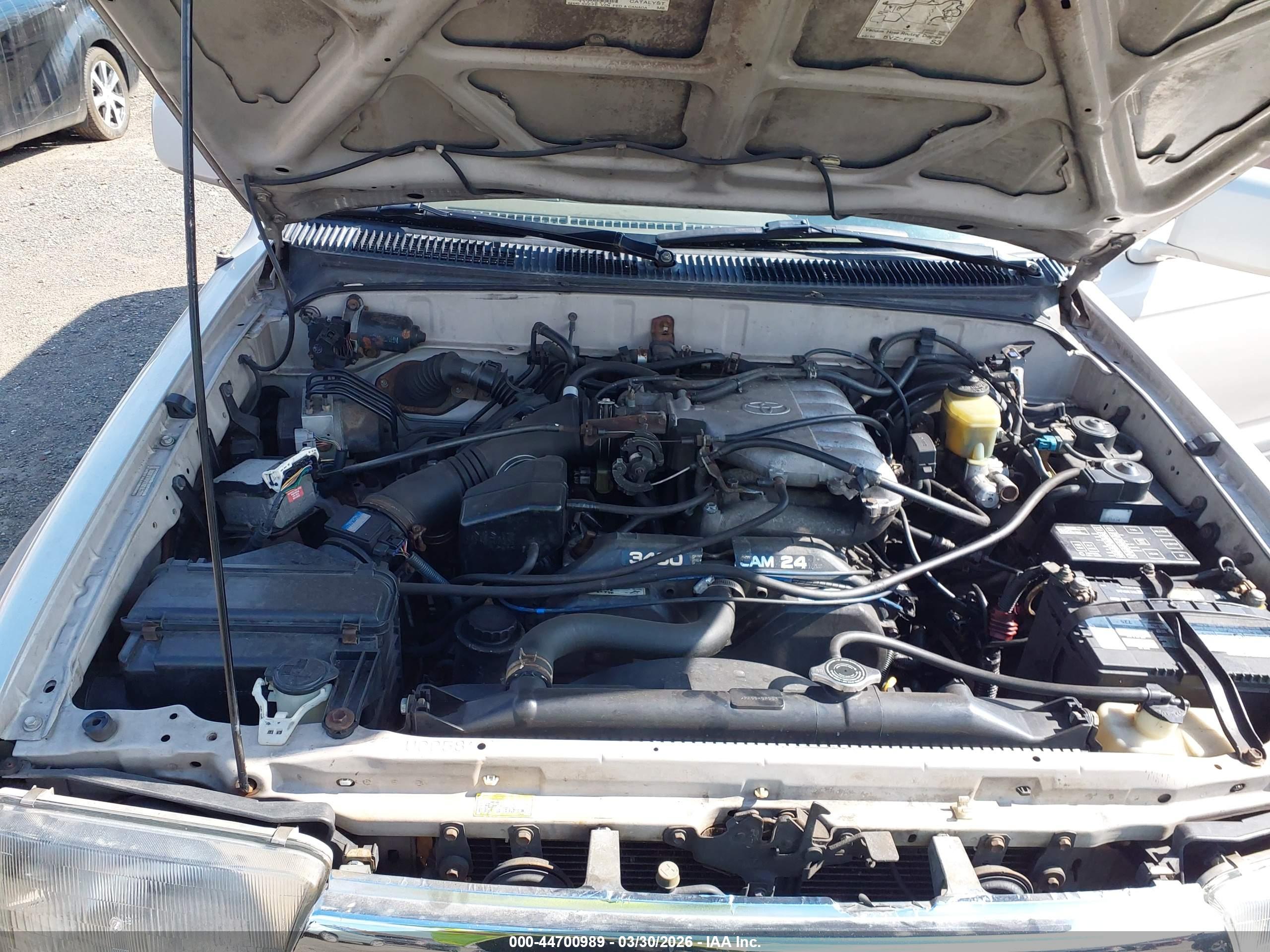 TOYOTA 4RUNNER image 10