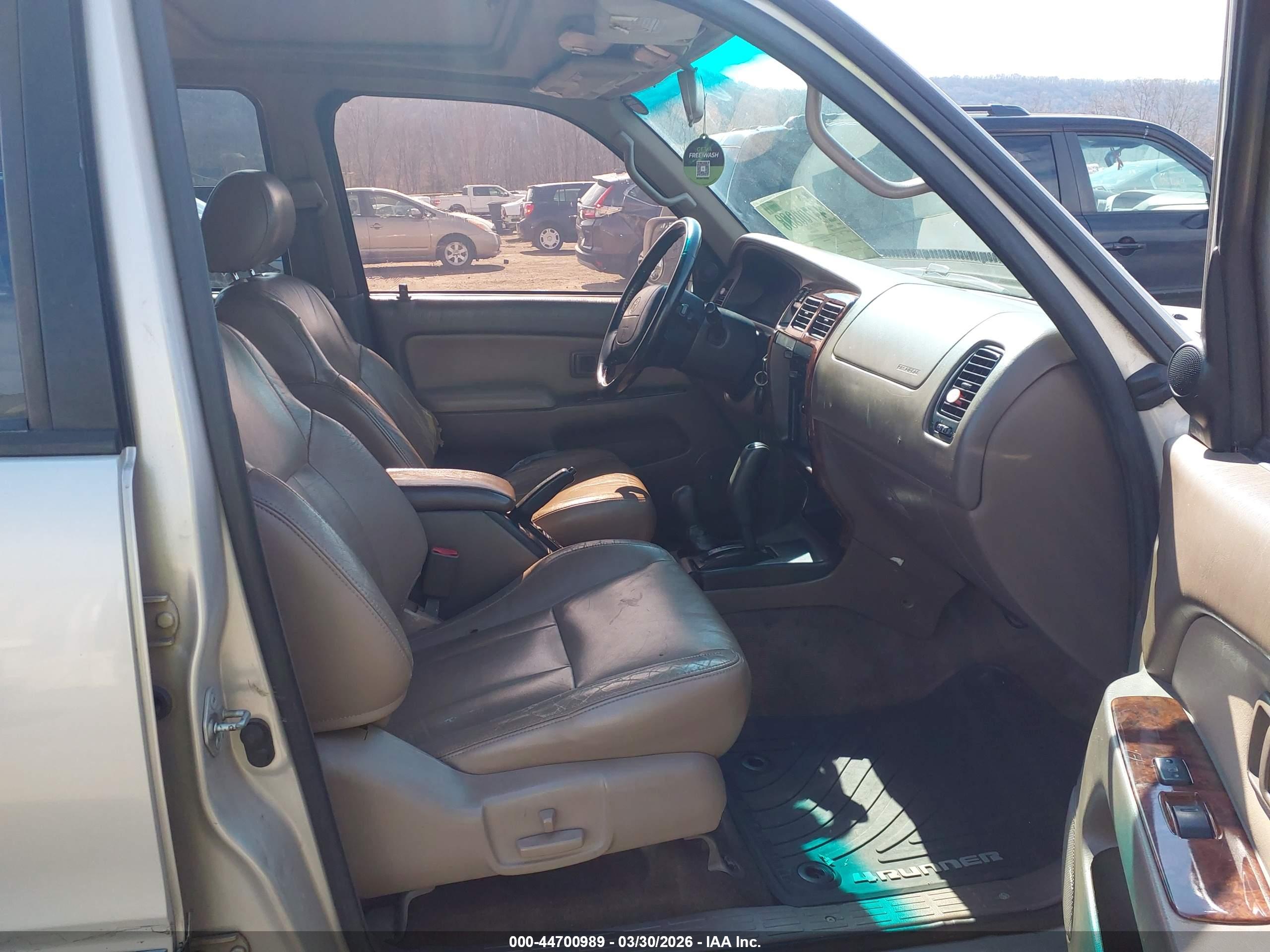 TOYOTA 4RUNNER image 5