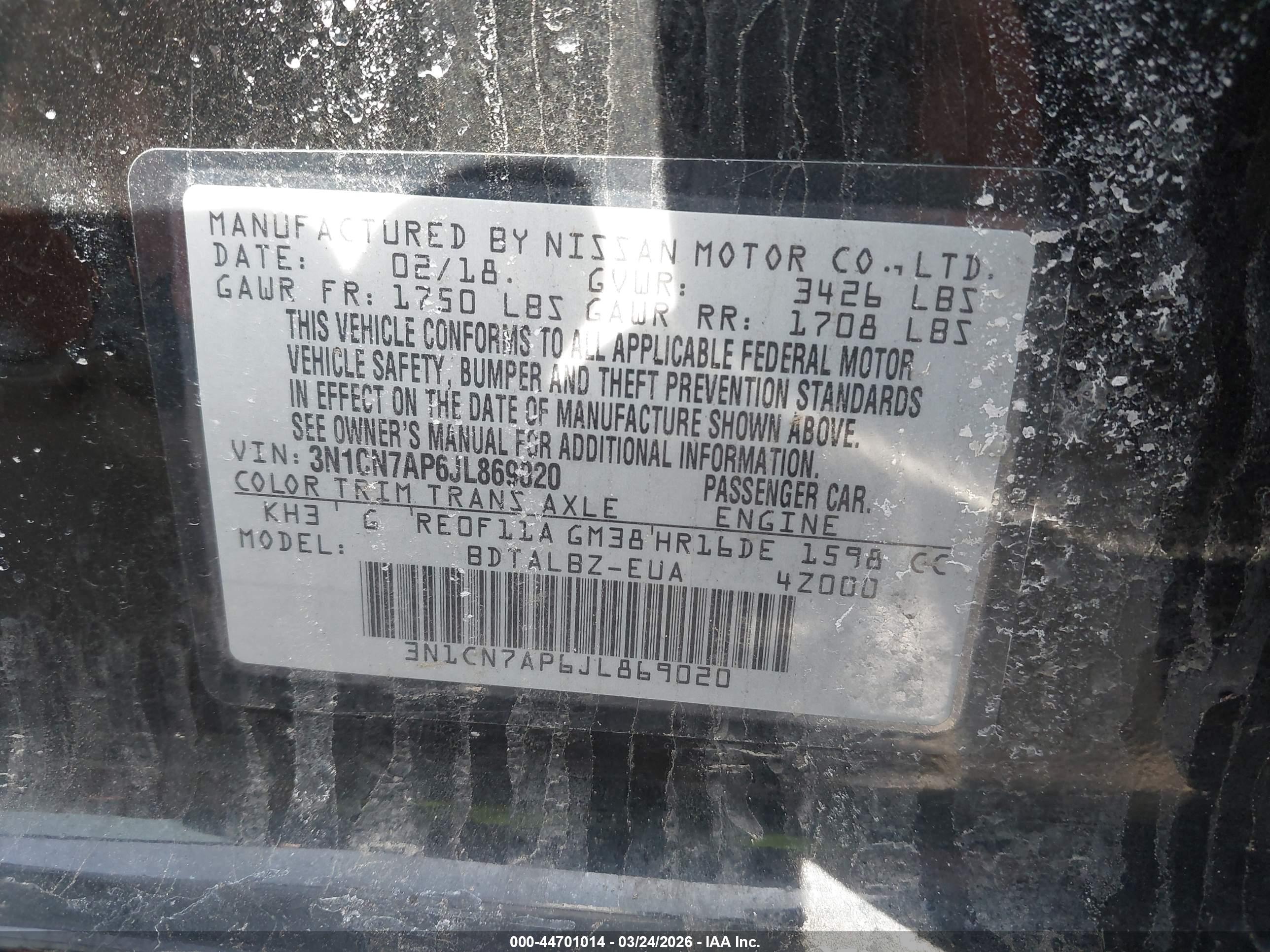 NISSAN VERSA image 9