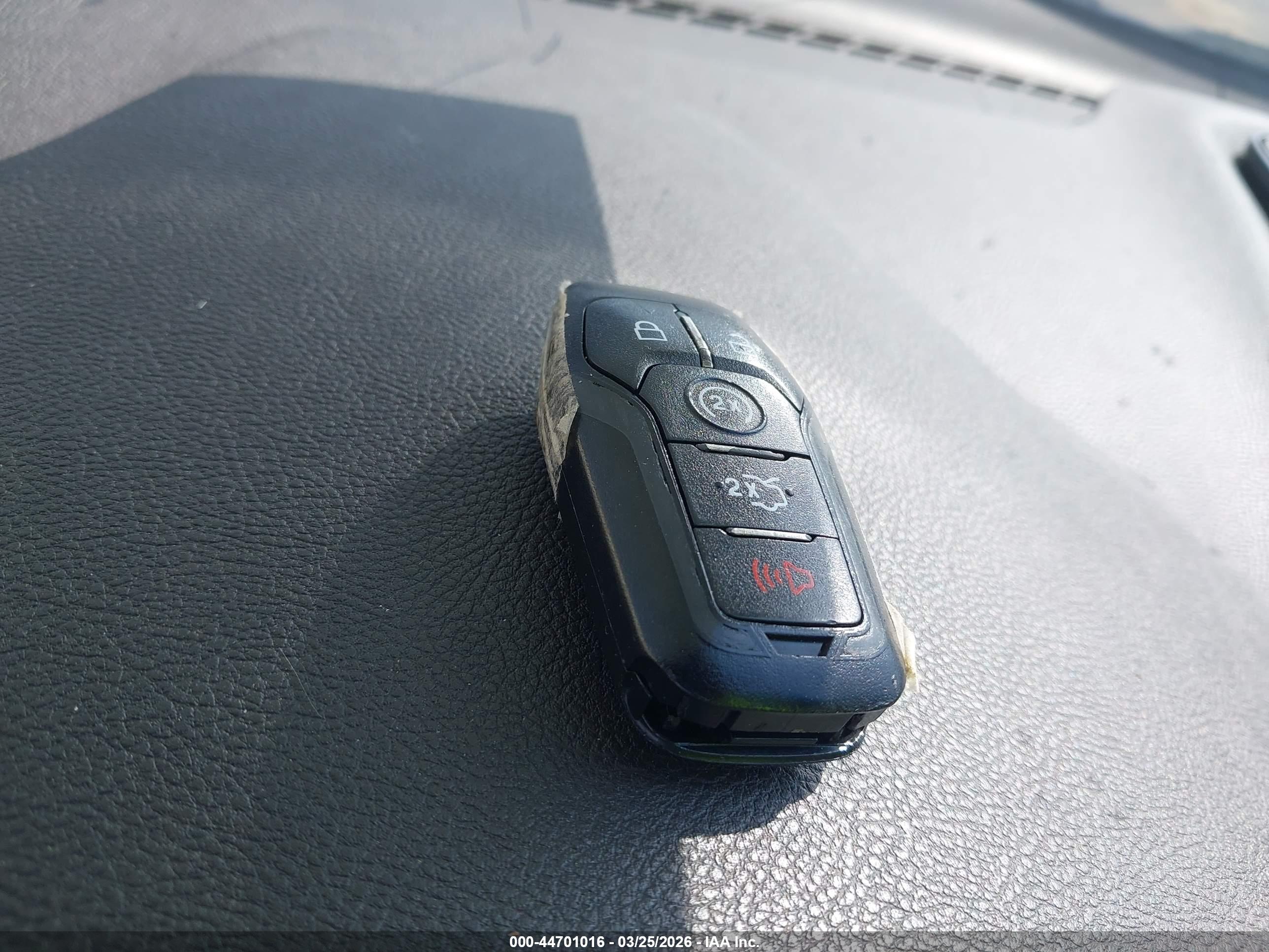 LINCOLN MKZ image 11