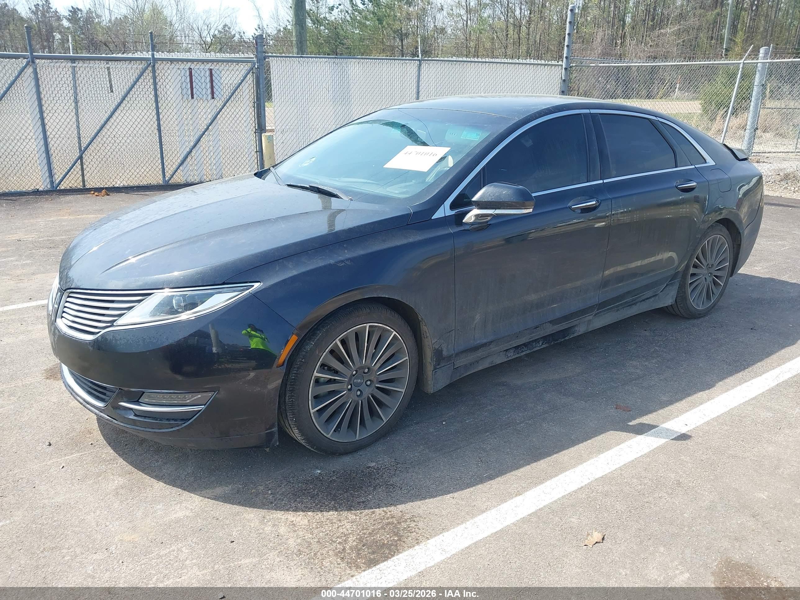 LINCOLN MKZ image 2