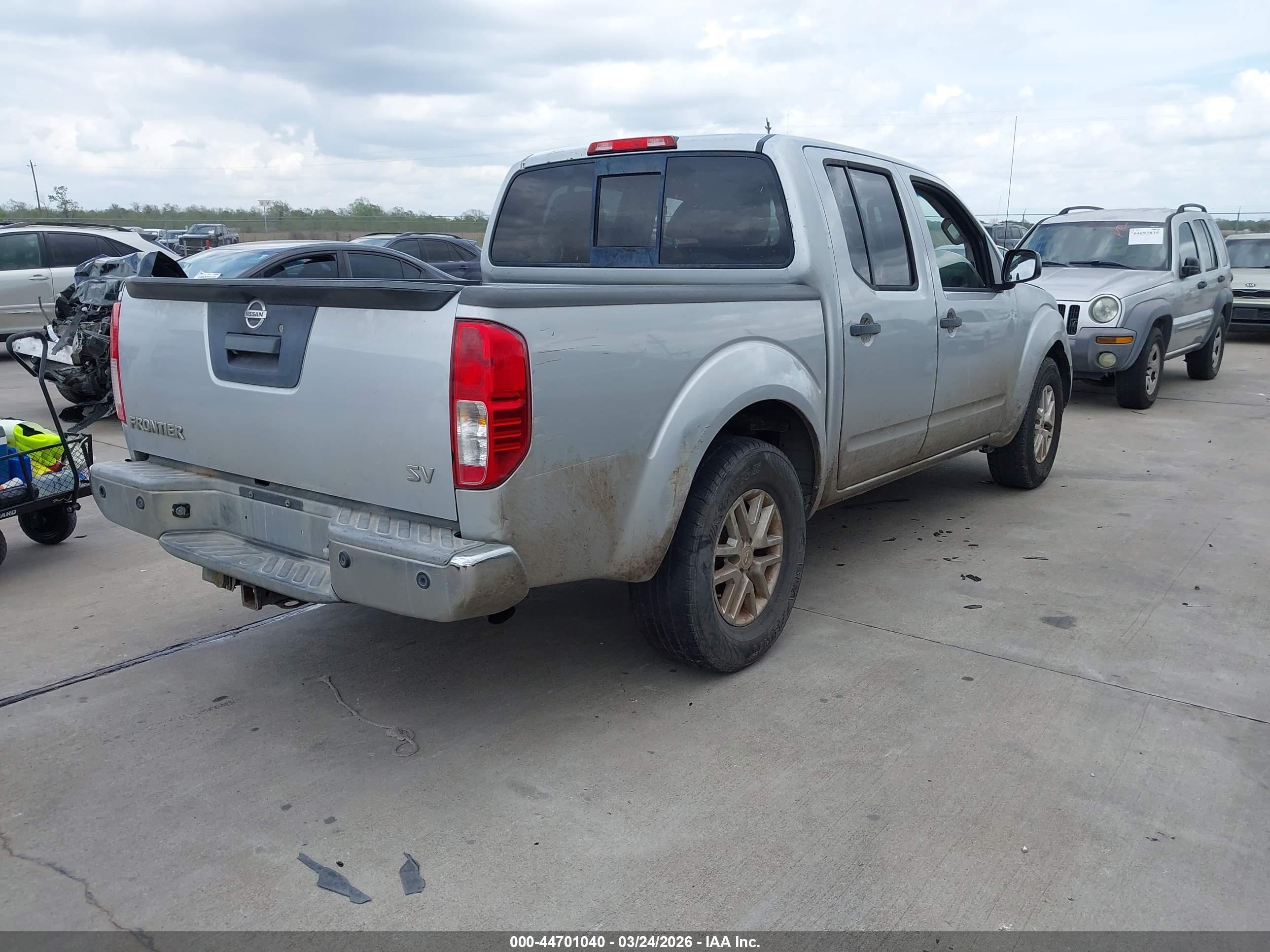 NISSAN FRONTIER image 4