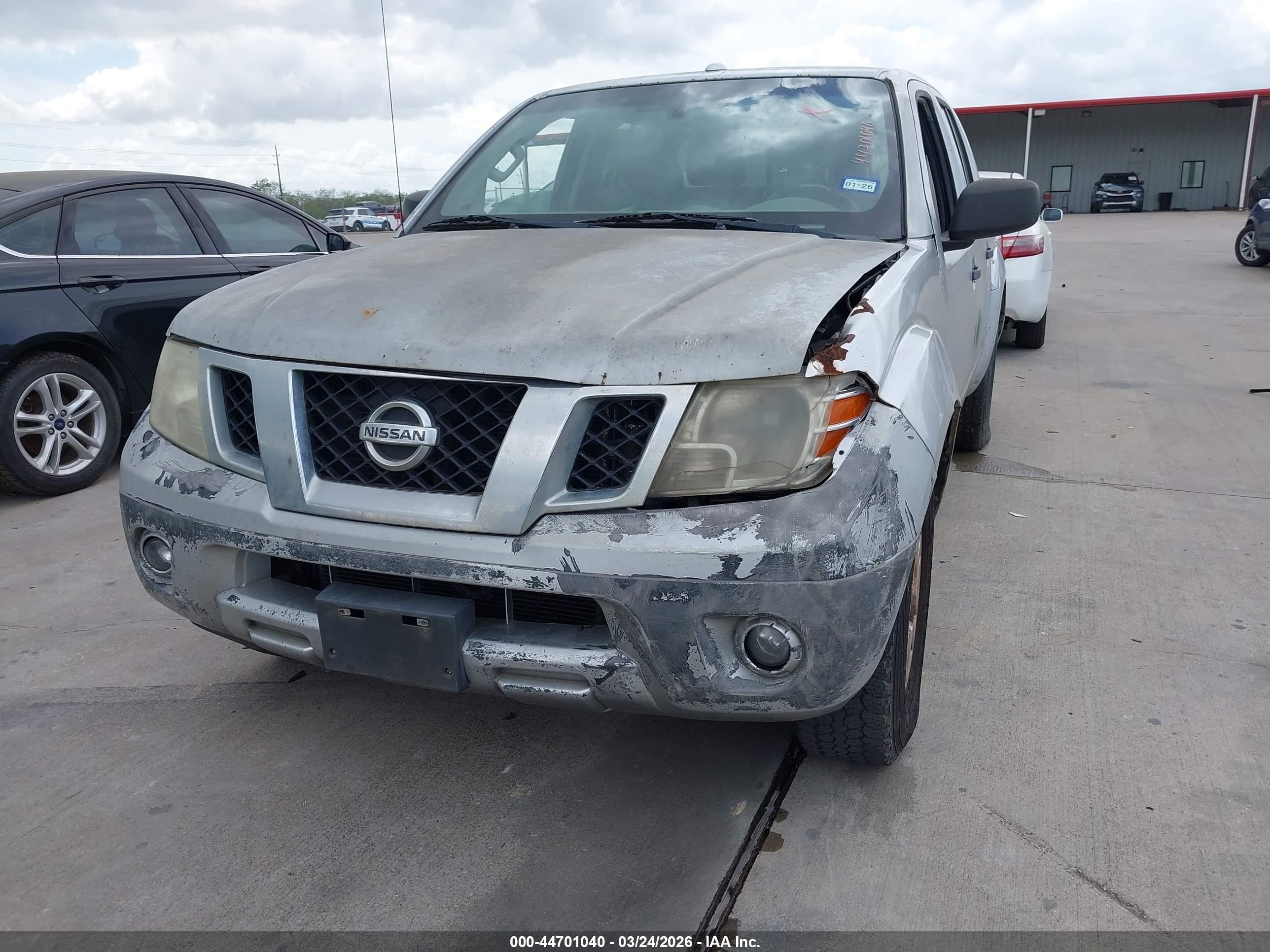 NISSAN FRONTIER image 6