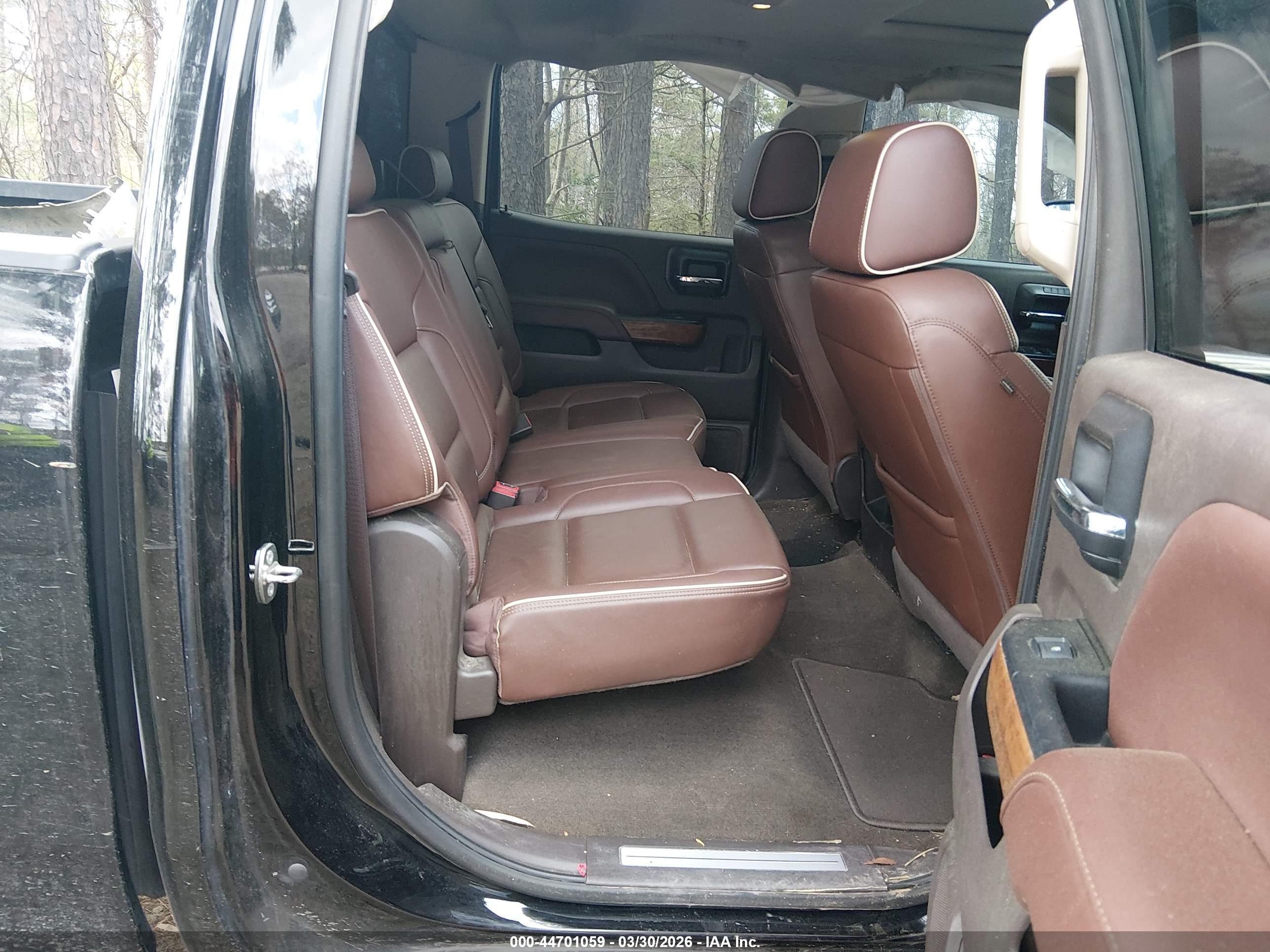 CHEVROLET SILVERADO image 8