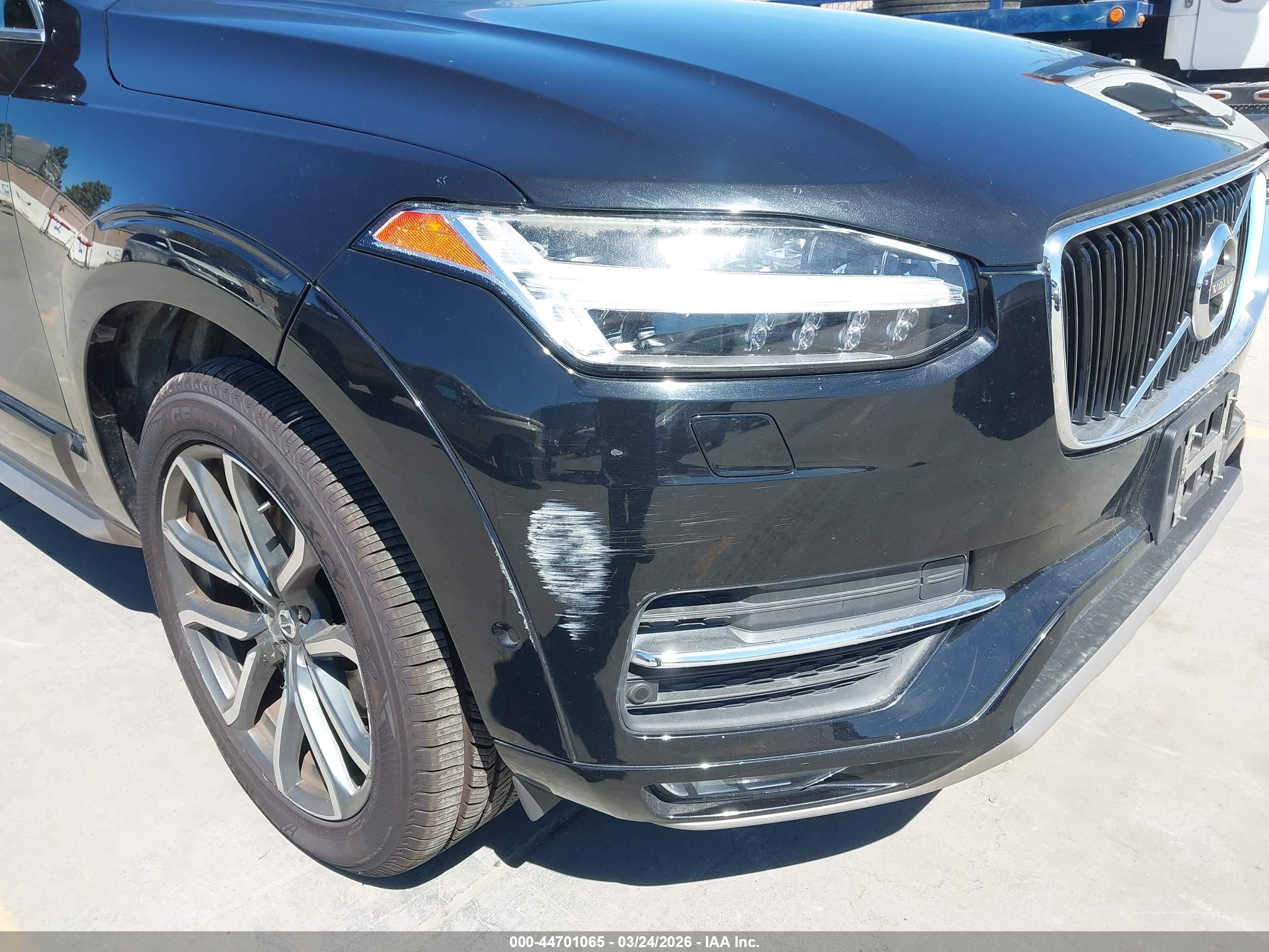 VOLVO XC90 image 6
