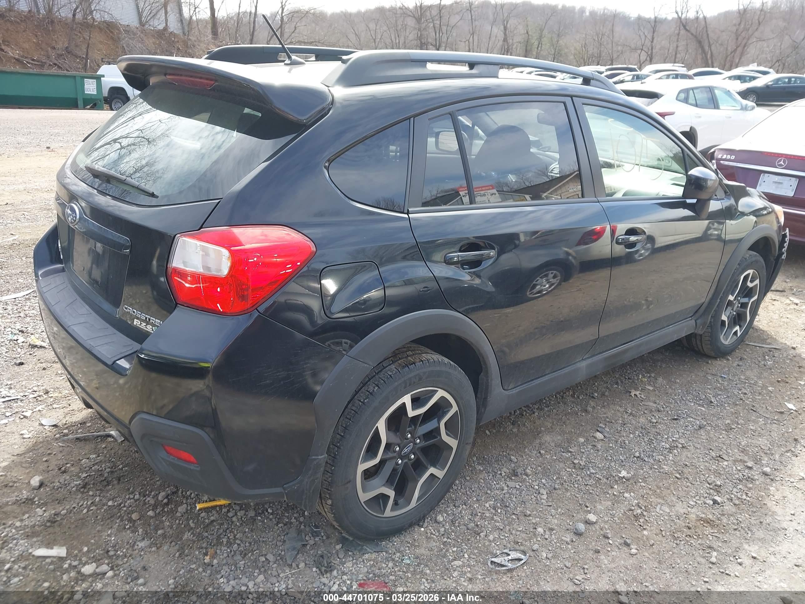 SUBARU CROSSTREK image 4