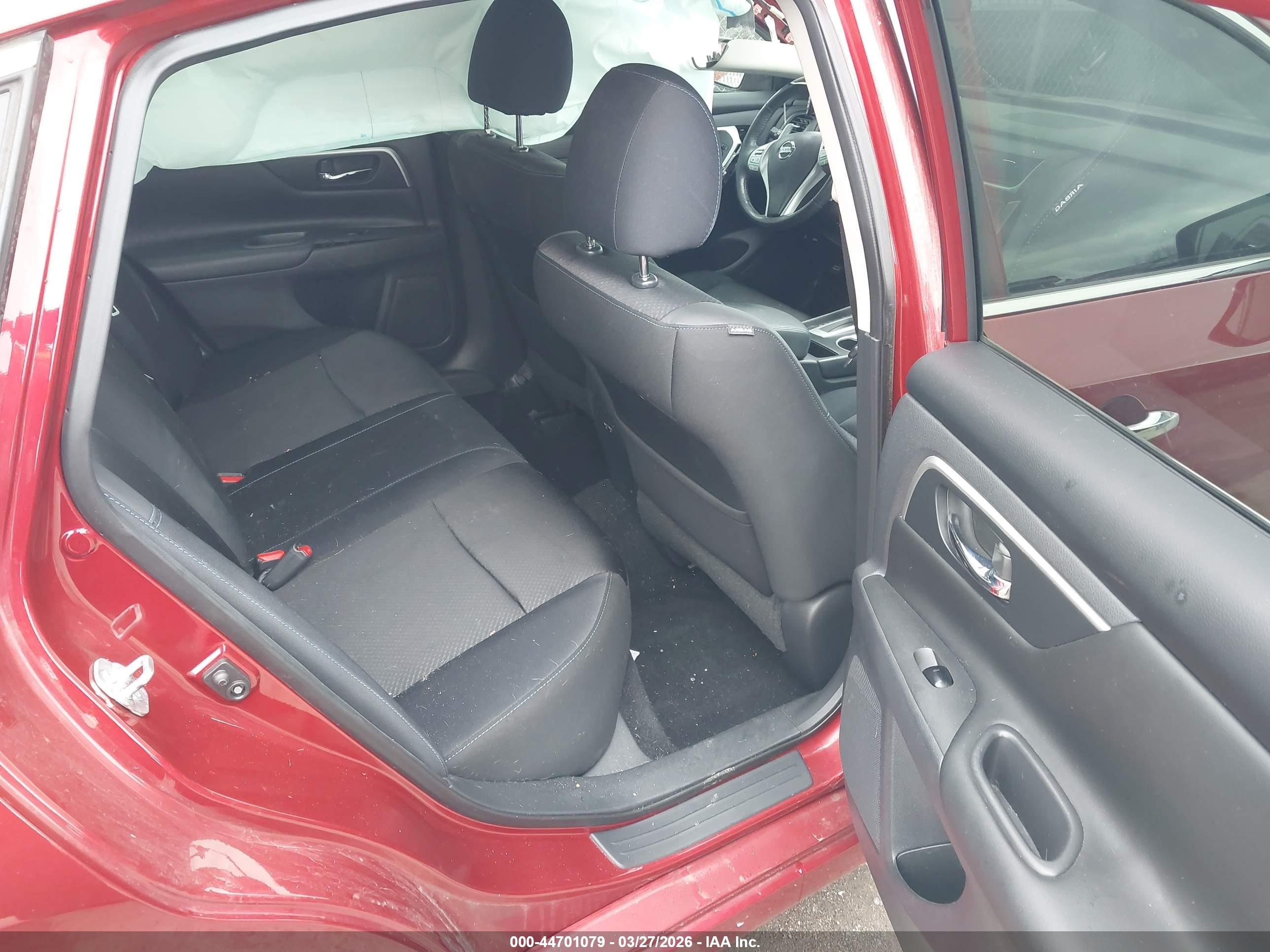 NISSAN ALTIMA image 8