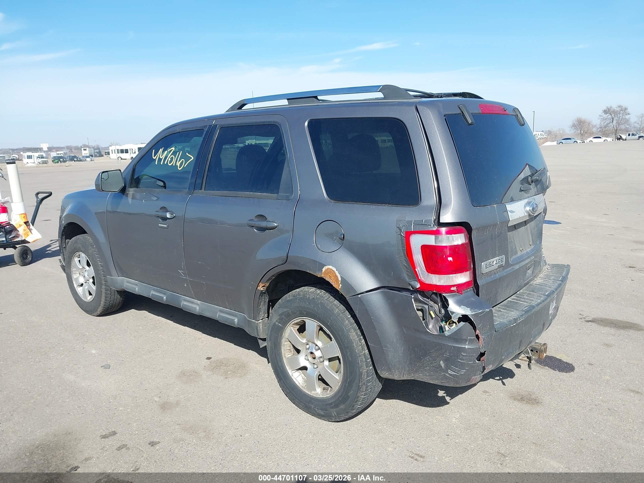 FORD ESCAPE image 3