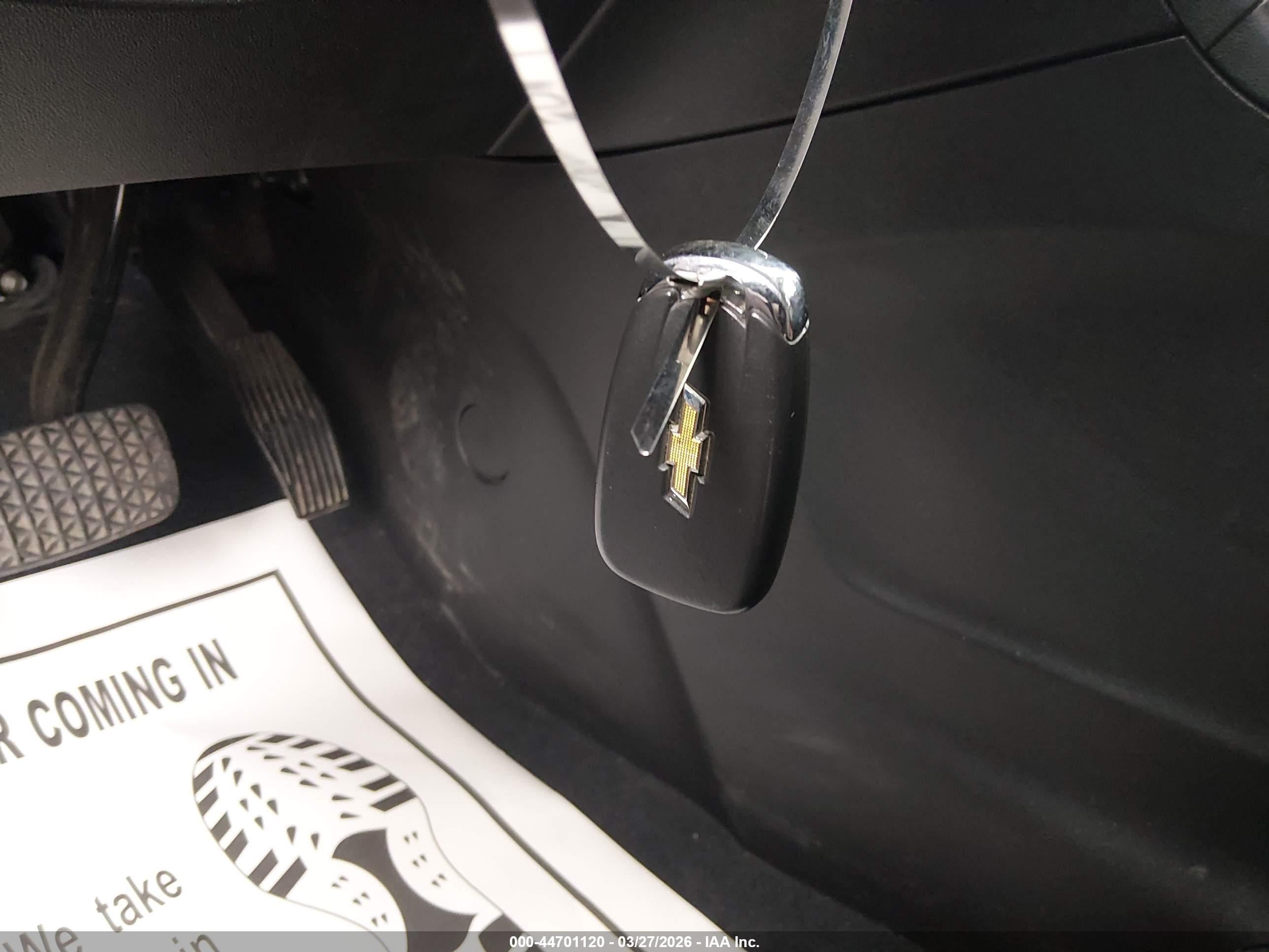 CHEVROLET EQUINOX image 11