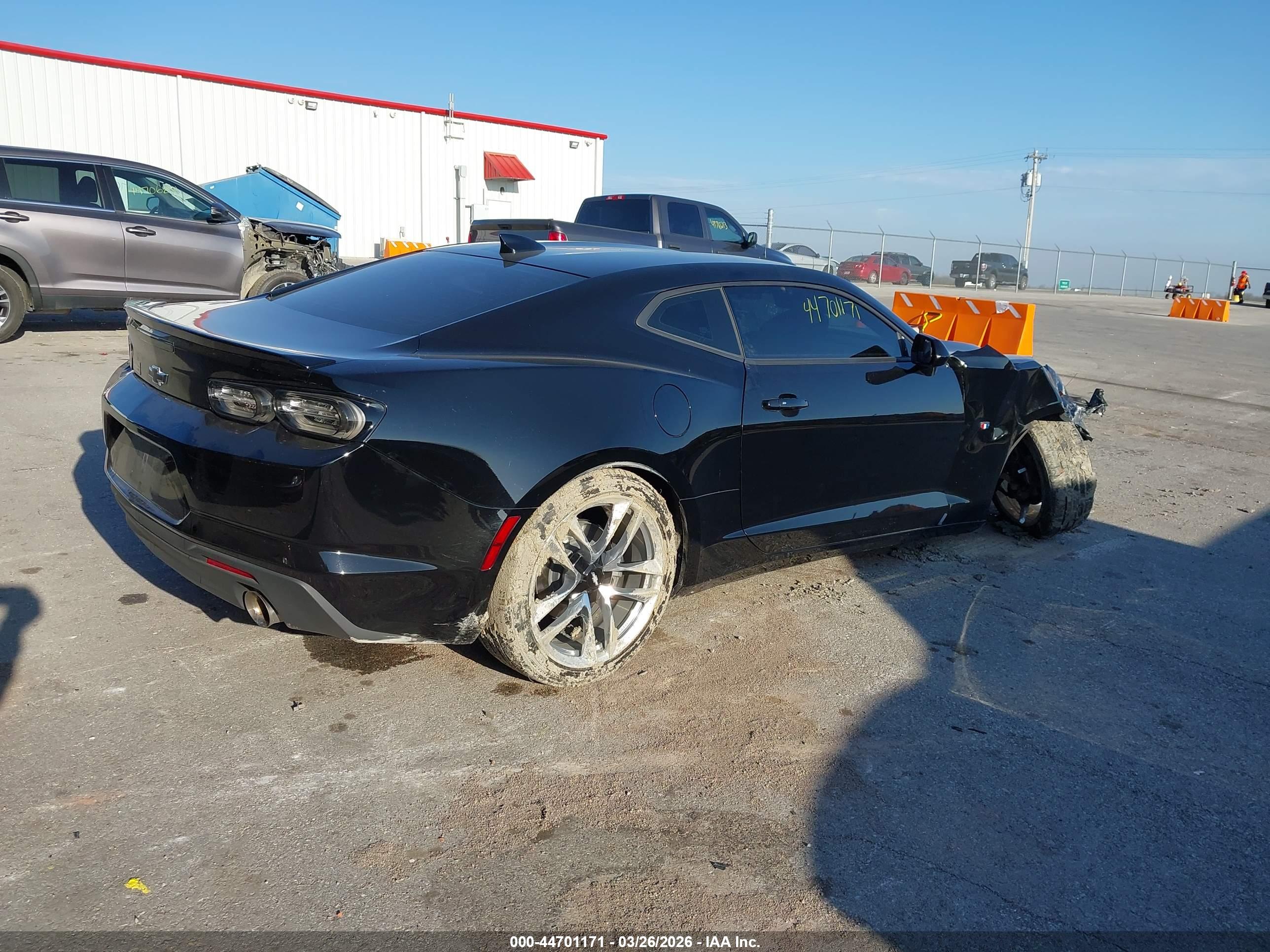 CHEVROLET CAMARO image 4